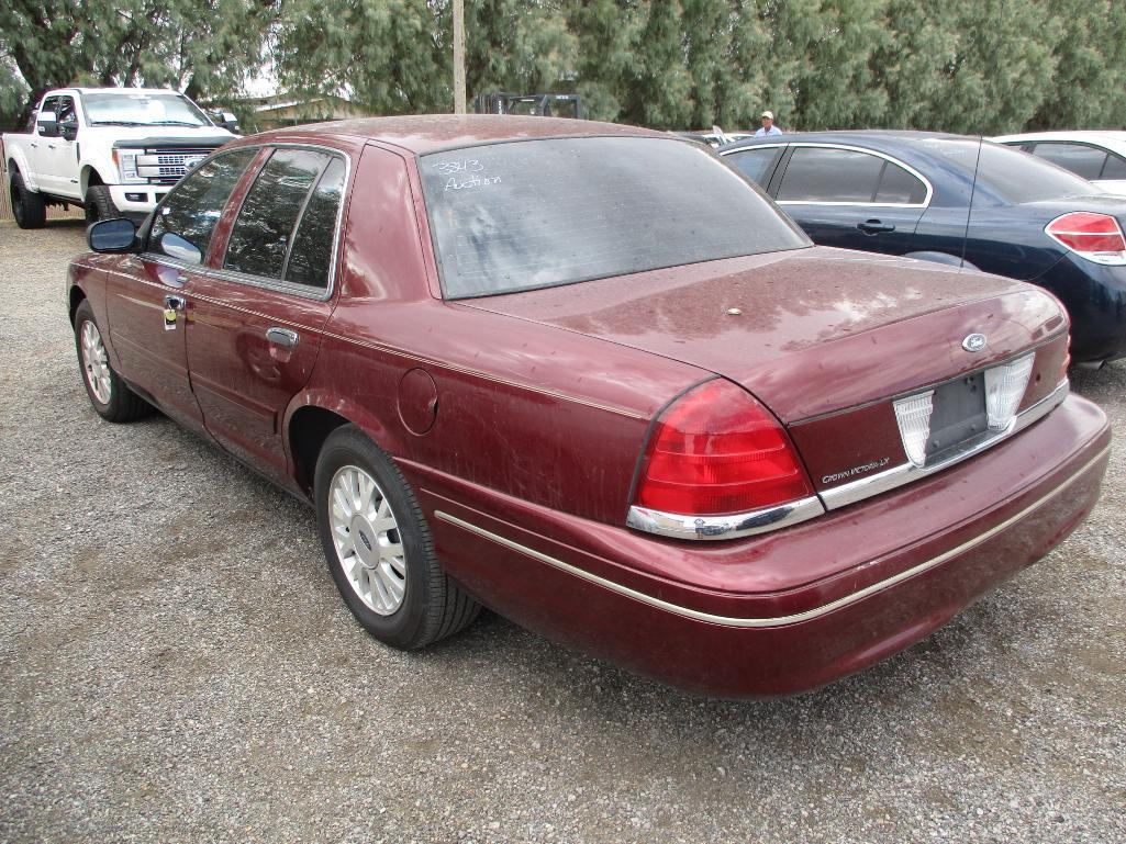 2005 FORD CROWN VIC LX