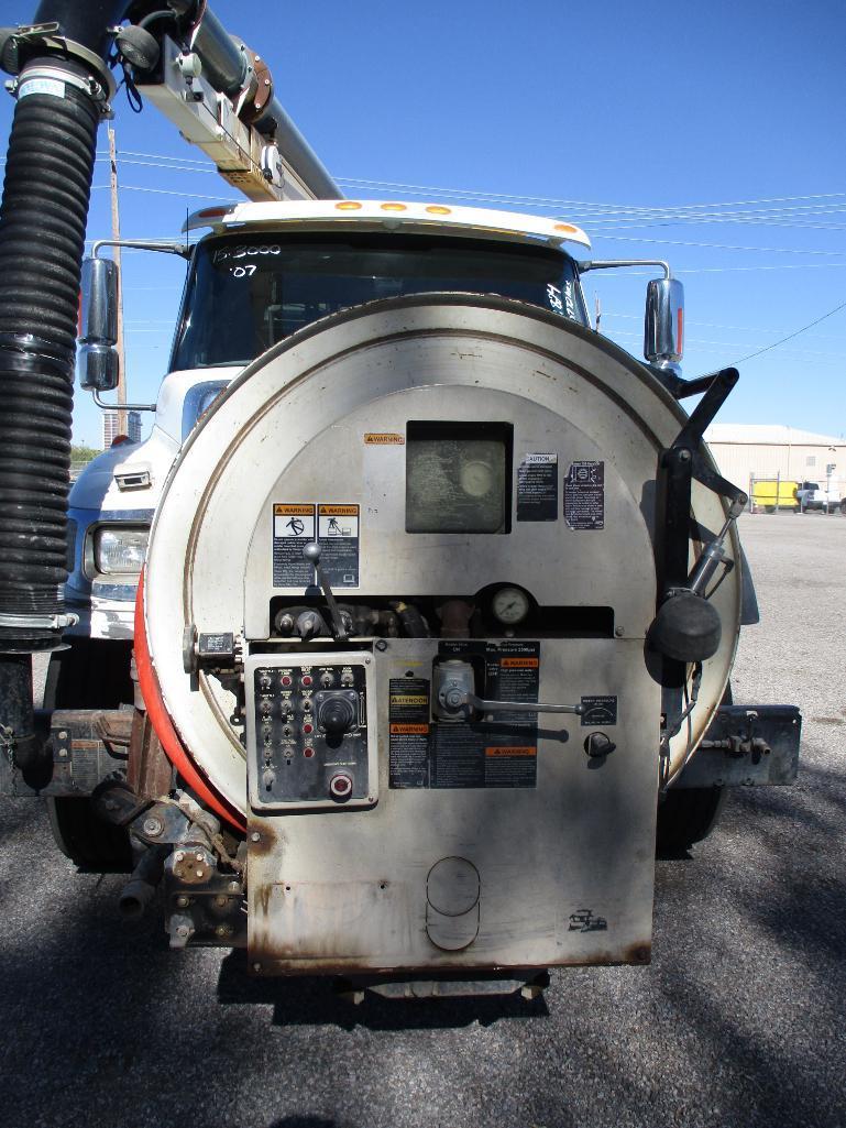 2007 INTL 7600 VACTOR 2112-16