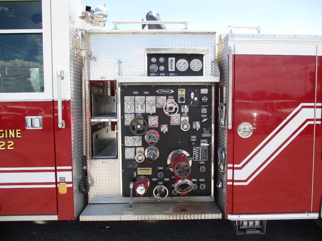 1999 PIERCE SABER FIRE TRUCK