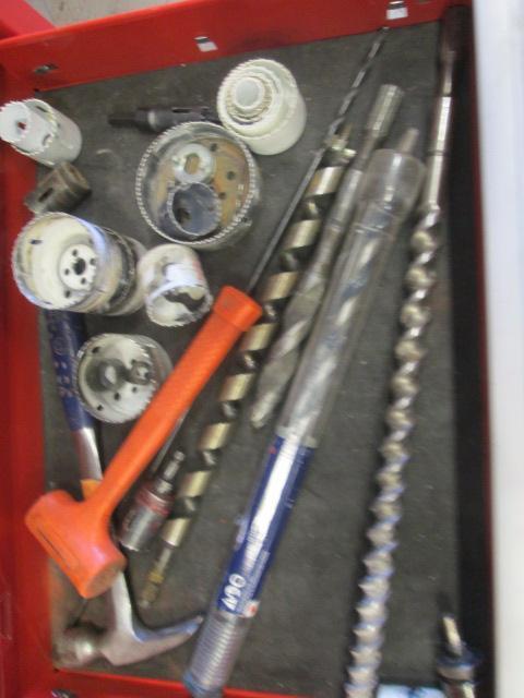 TOOL BOX AND TOOL CONTENTS