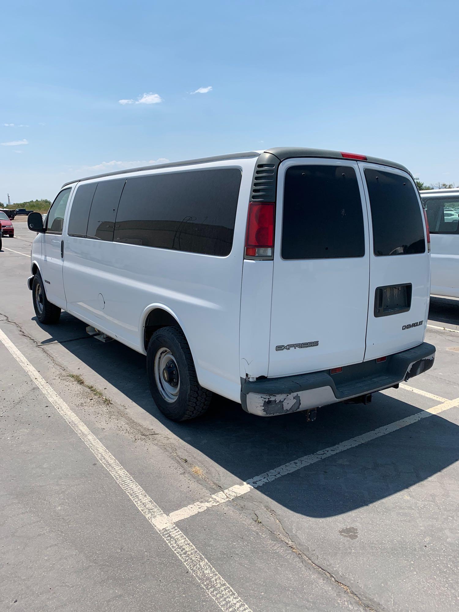 1997 CHEV 3500 VAN