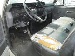 1996 FORD F700 DUMPBED