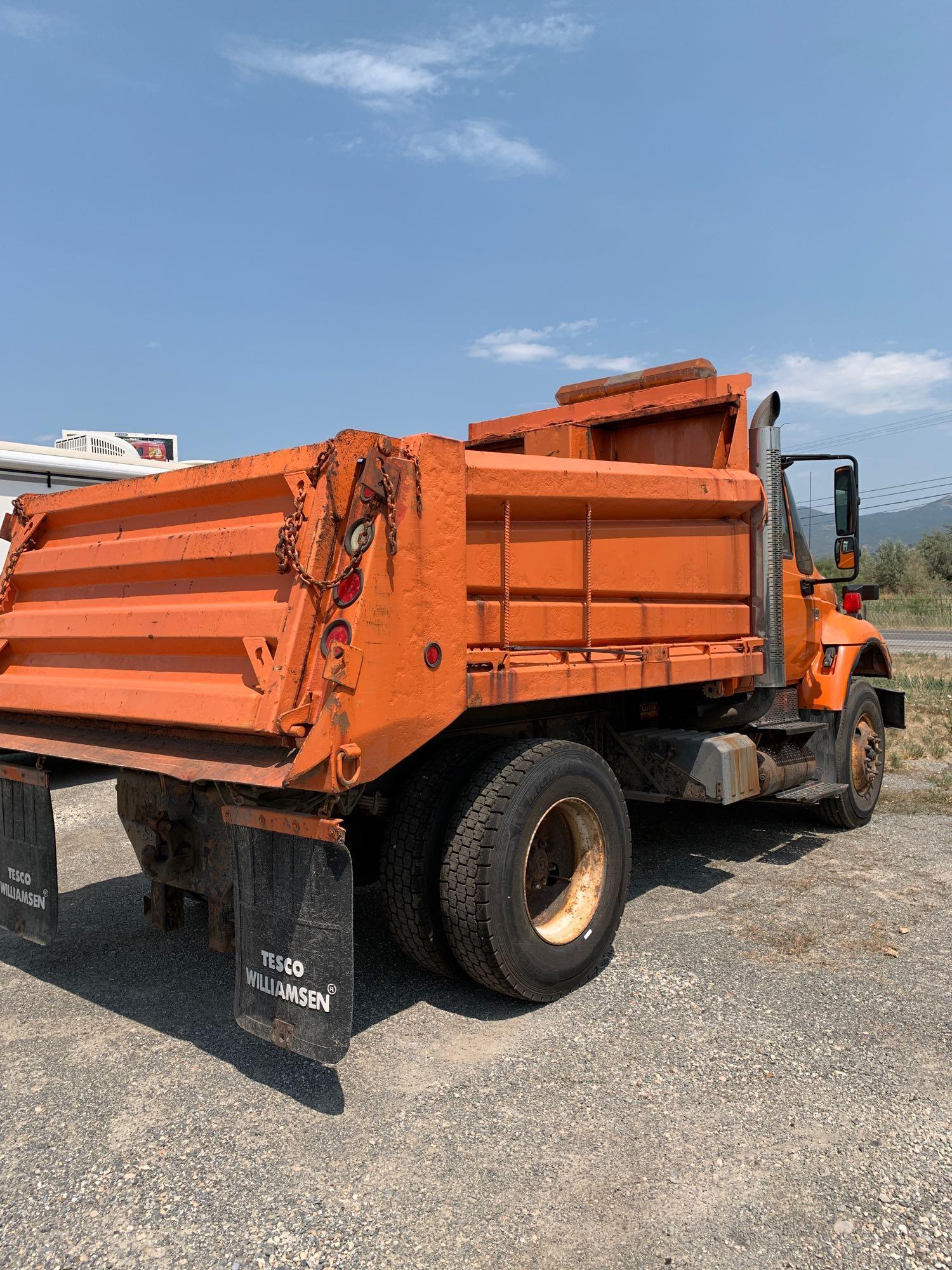 2003 INTL 7400 DUMP