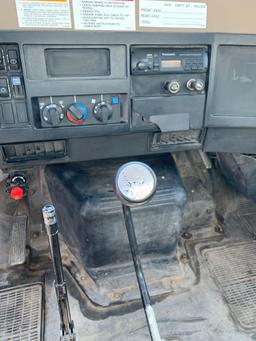 1993 INTL 4700 DUMP