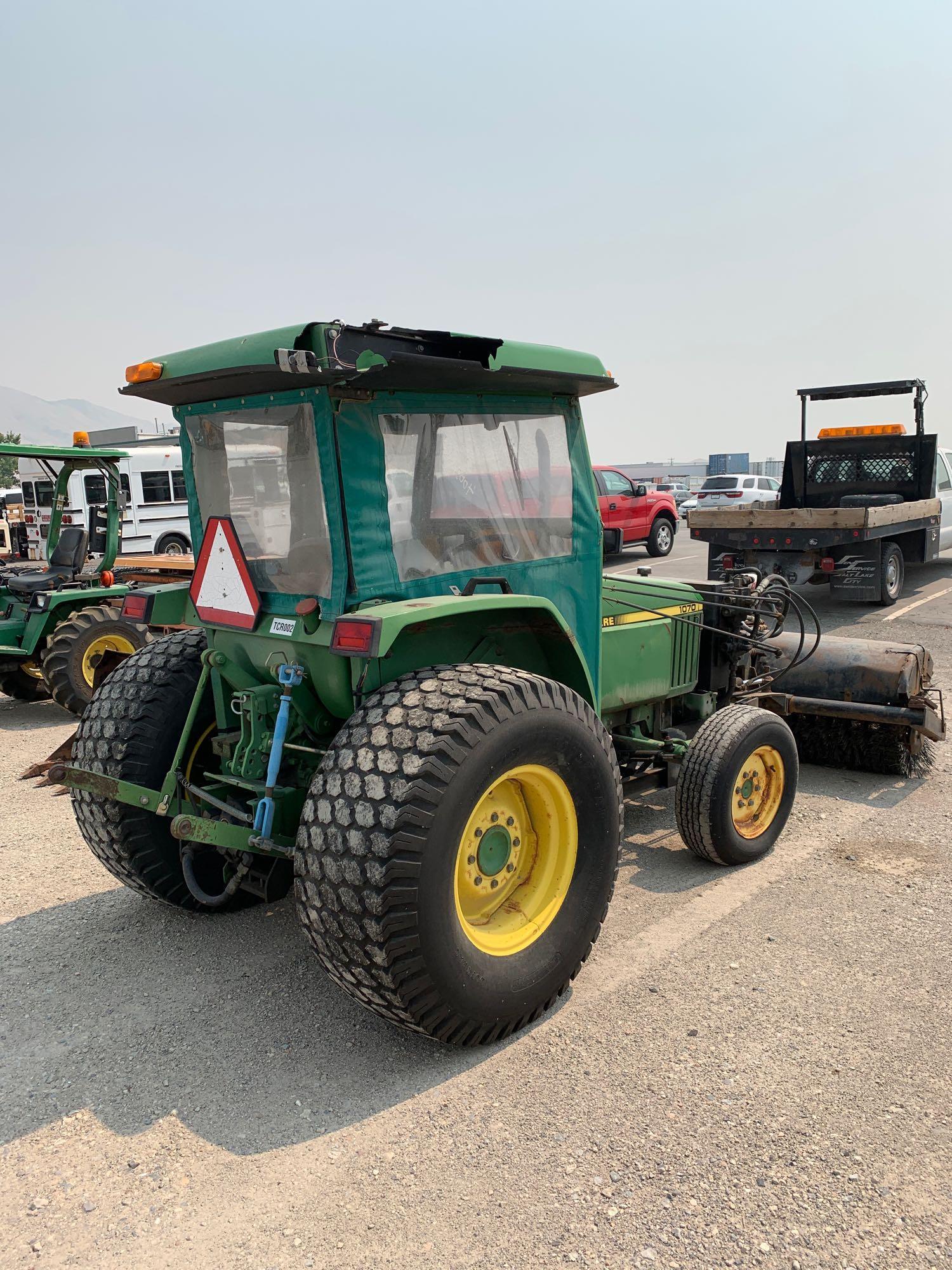 JOHN DEERE 1070 TRACTOR