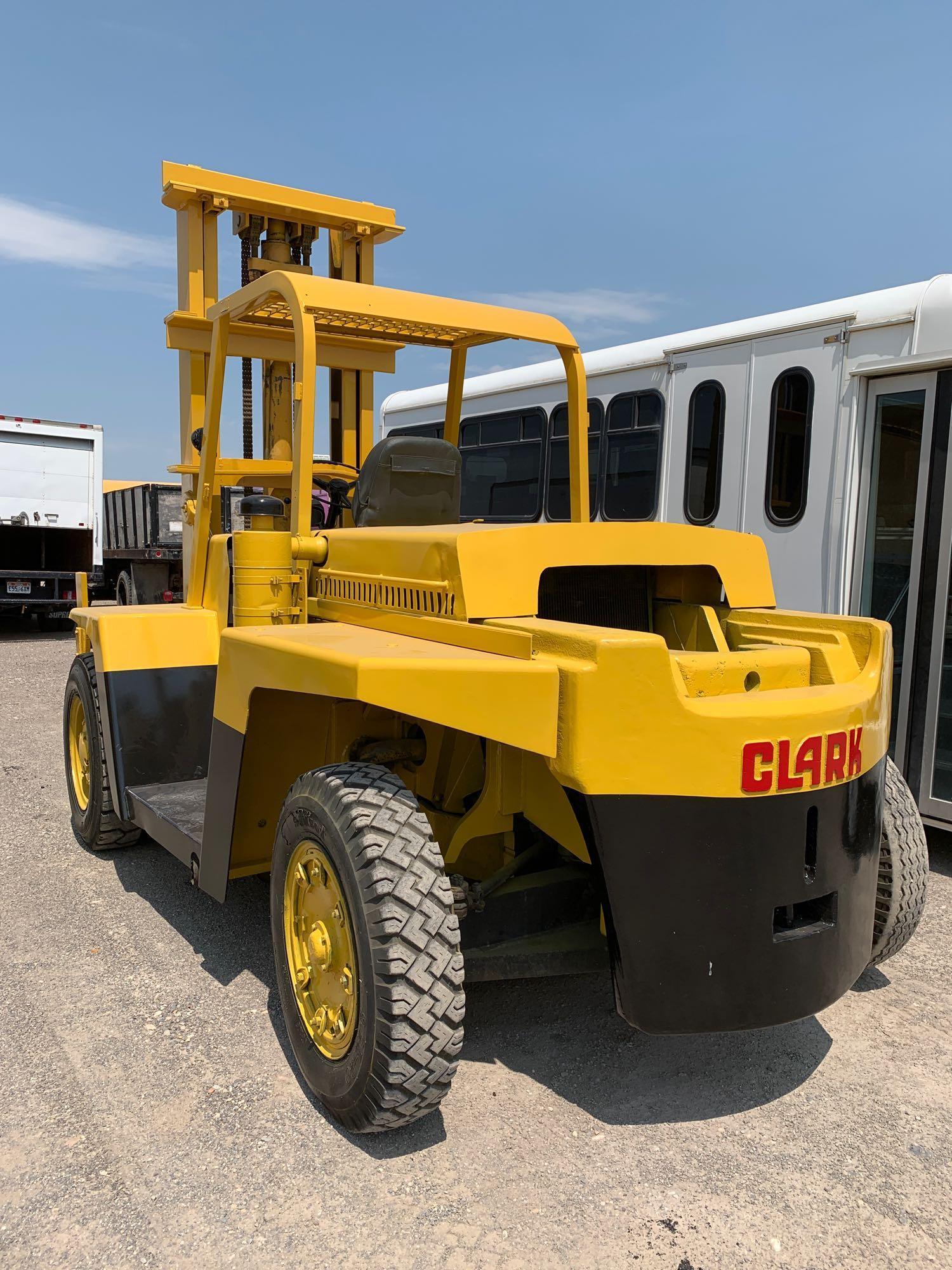 CLARK FORKLIFT