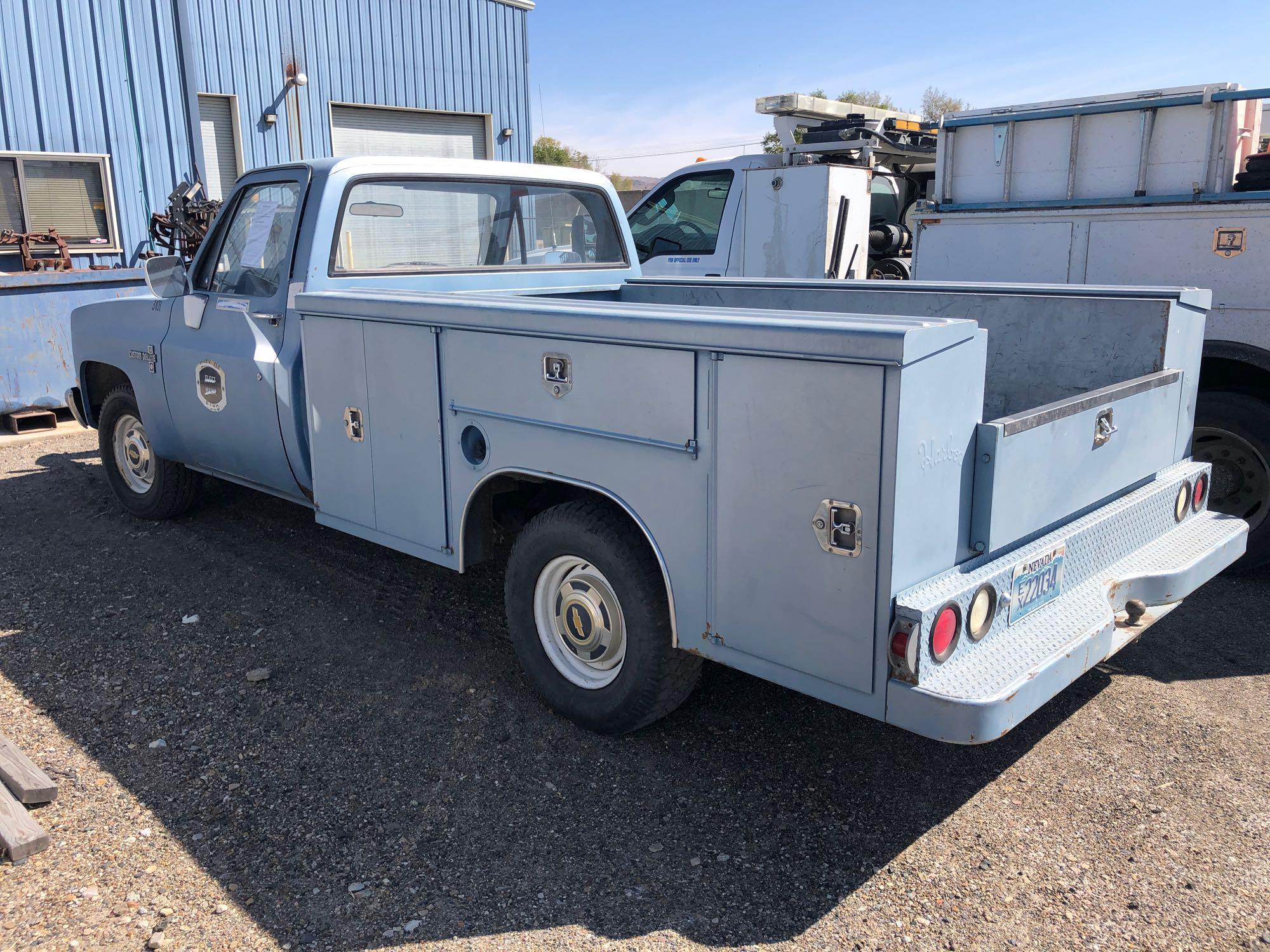 1986 Chevrolet C10 Pickup Truck, VIN # 1GCEC14H2GJ152935