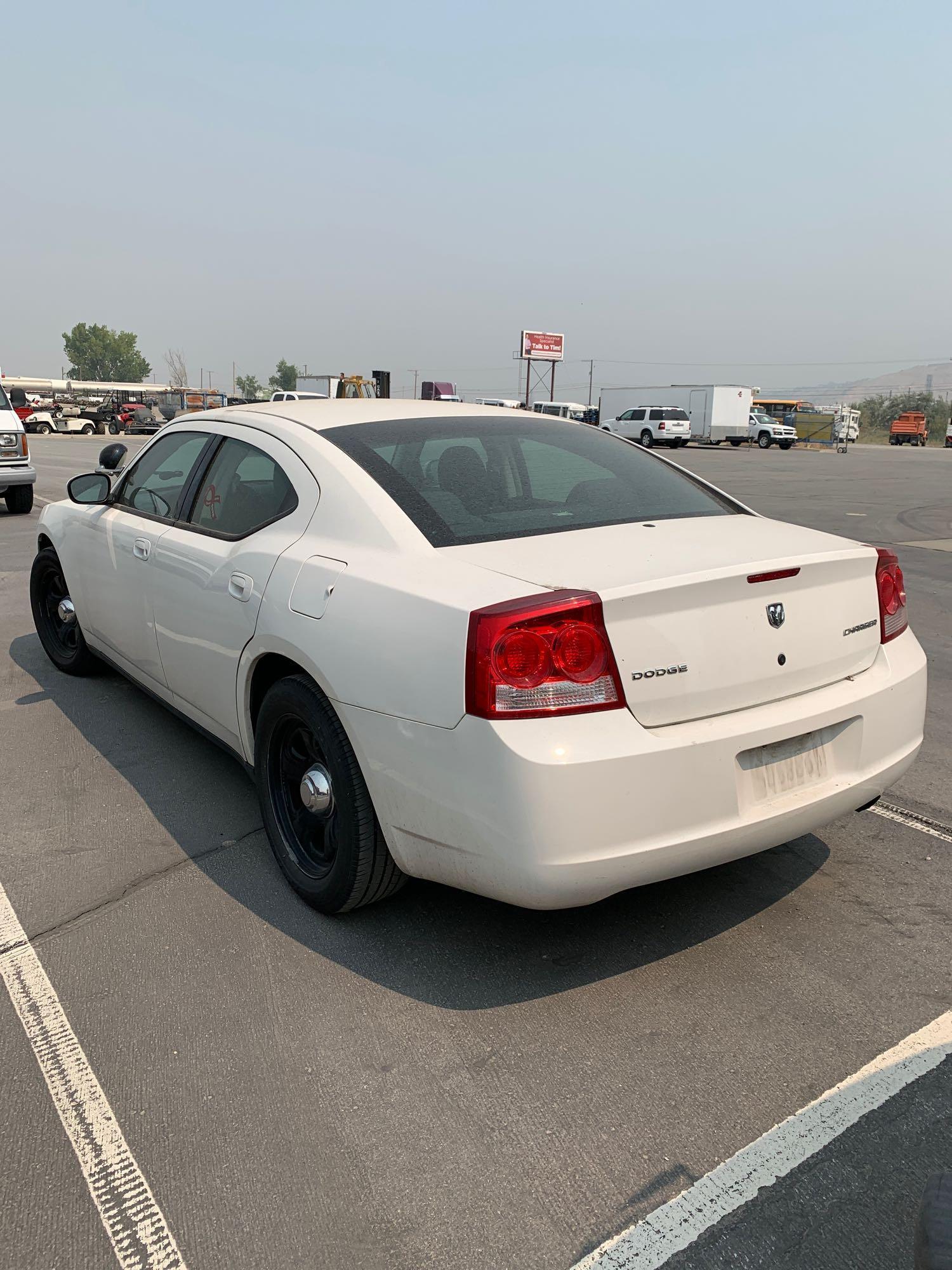 2010 DODGE CHARGER