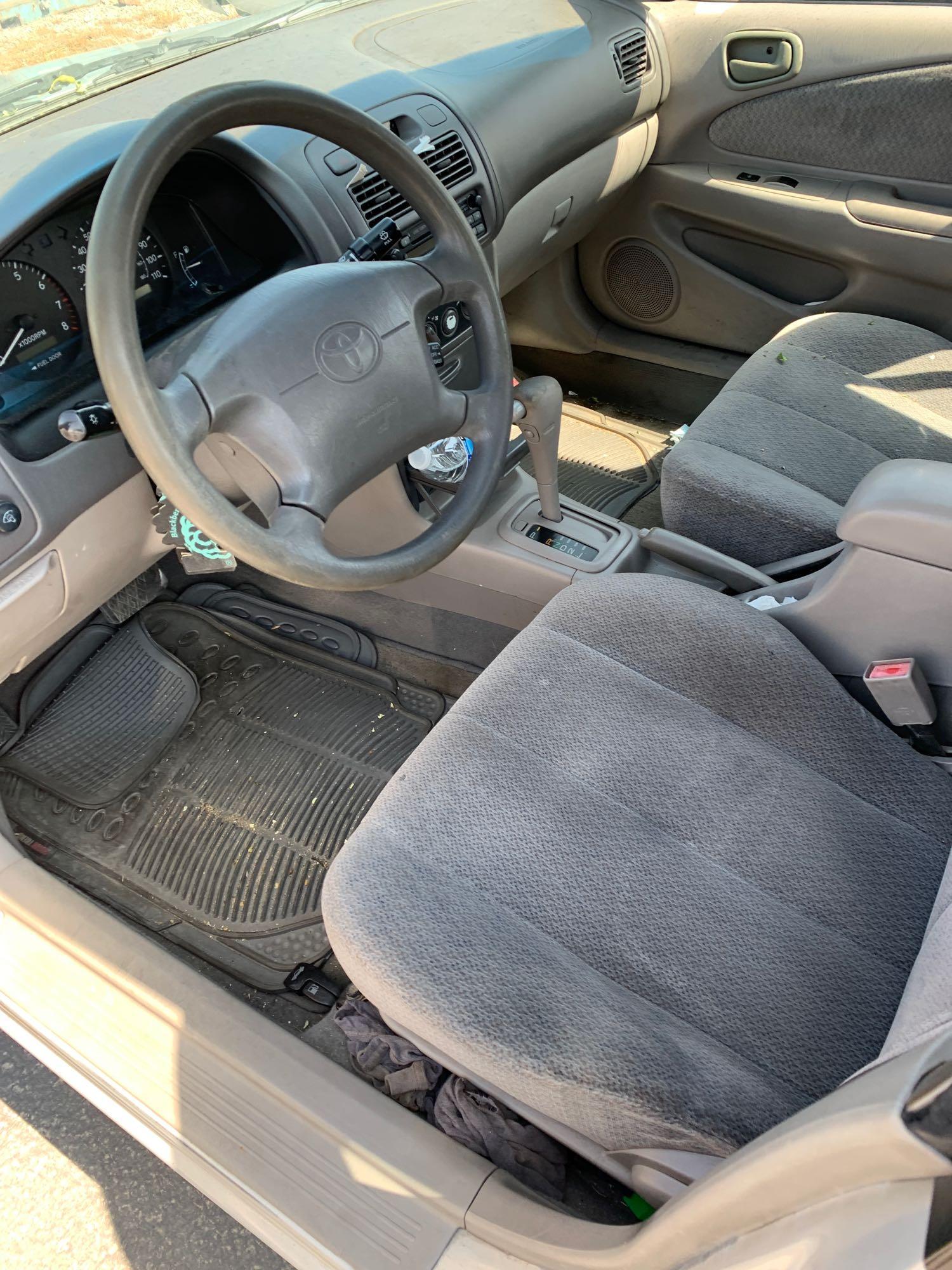 2002 TOYOTA COROLLA