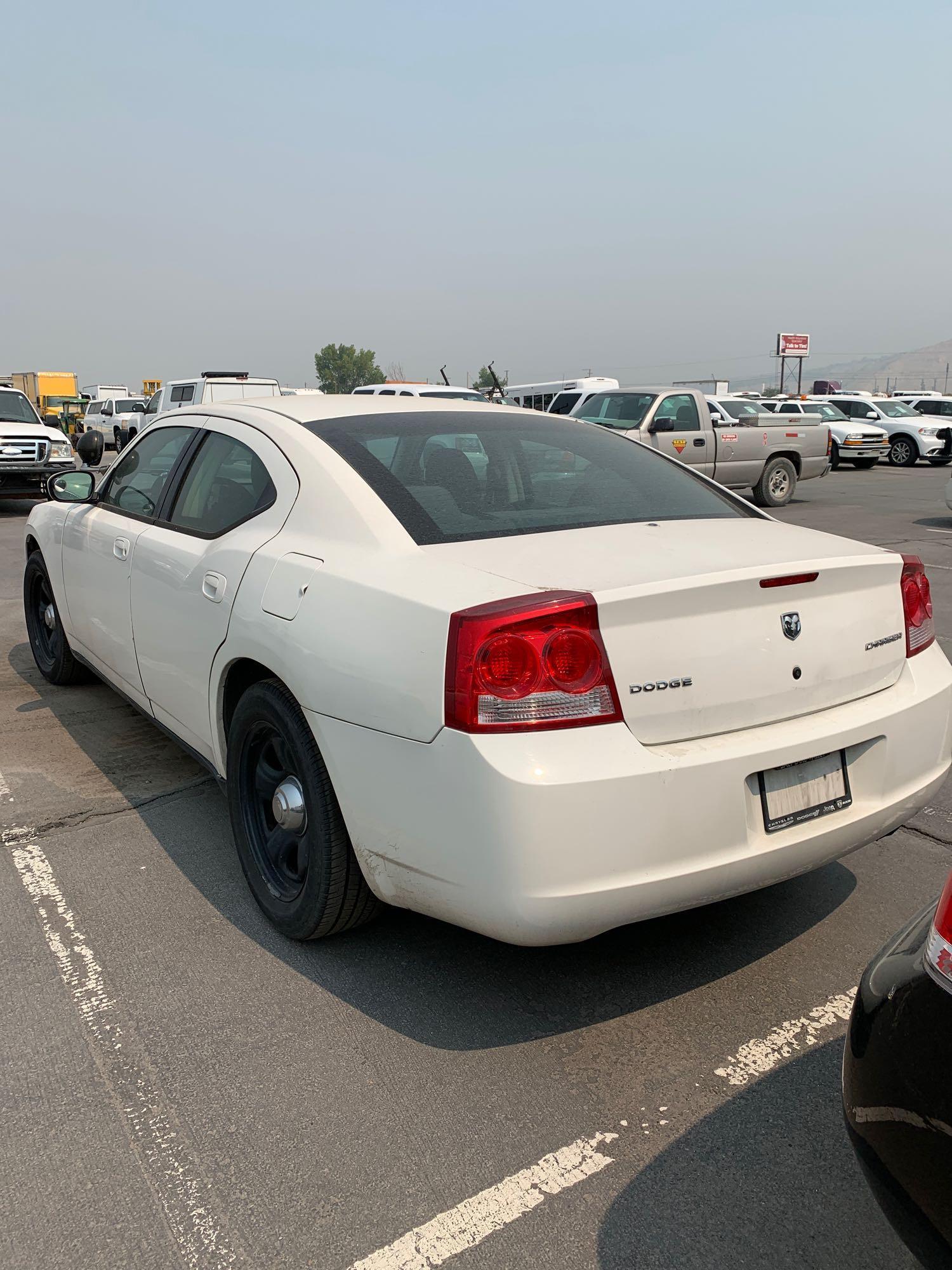 2010 DODGE CHARGER