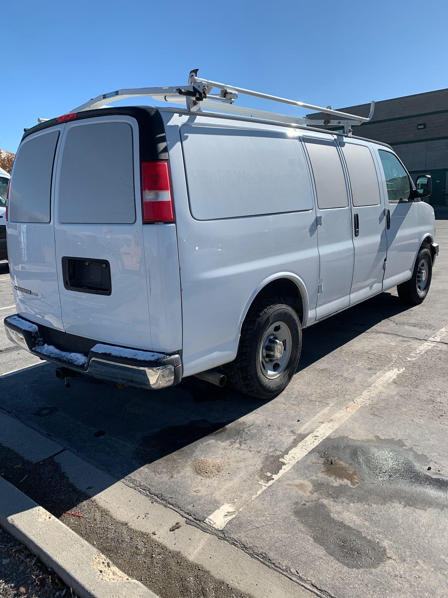 2008 CHEV UTILITY VAN