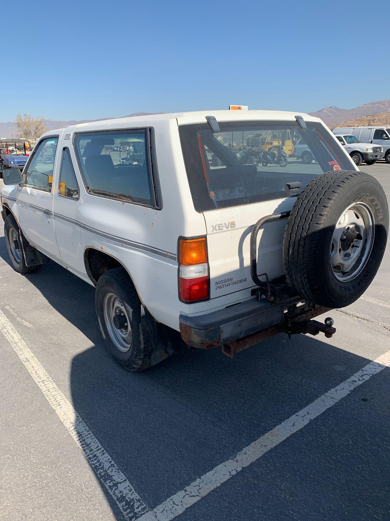 1988 NISSAN PATHFINDER 4X4