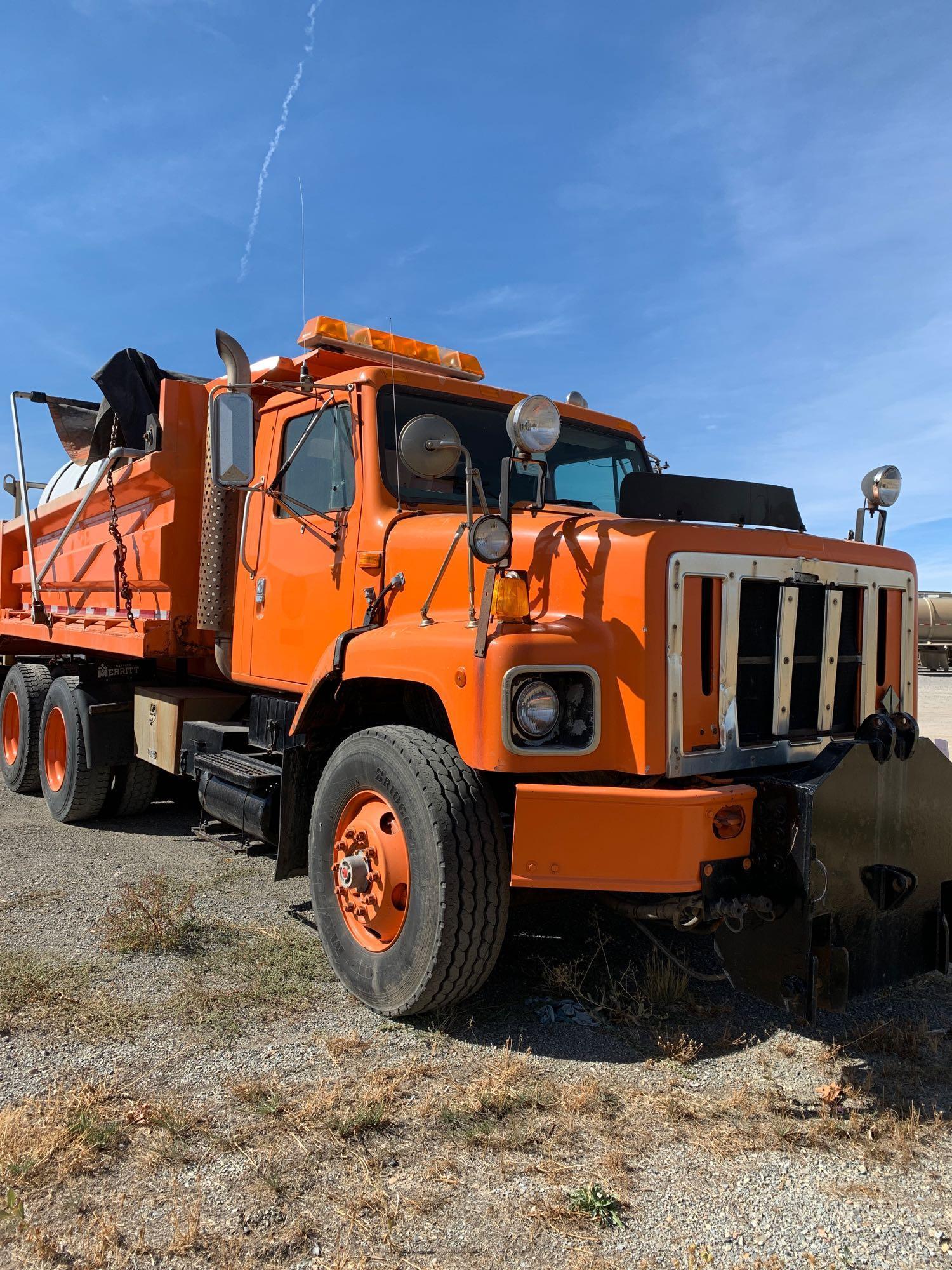 1998 INTL 2674 DUMP