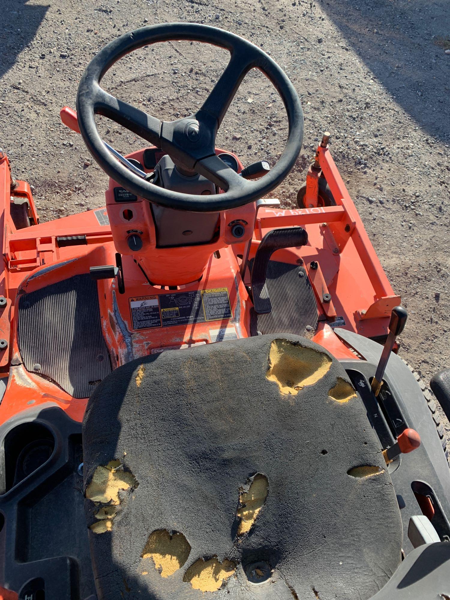 KUBOTA F3080 MOWER