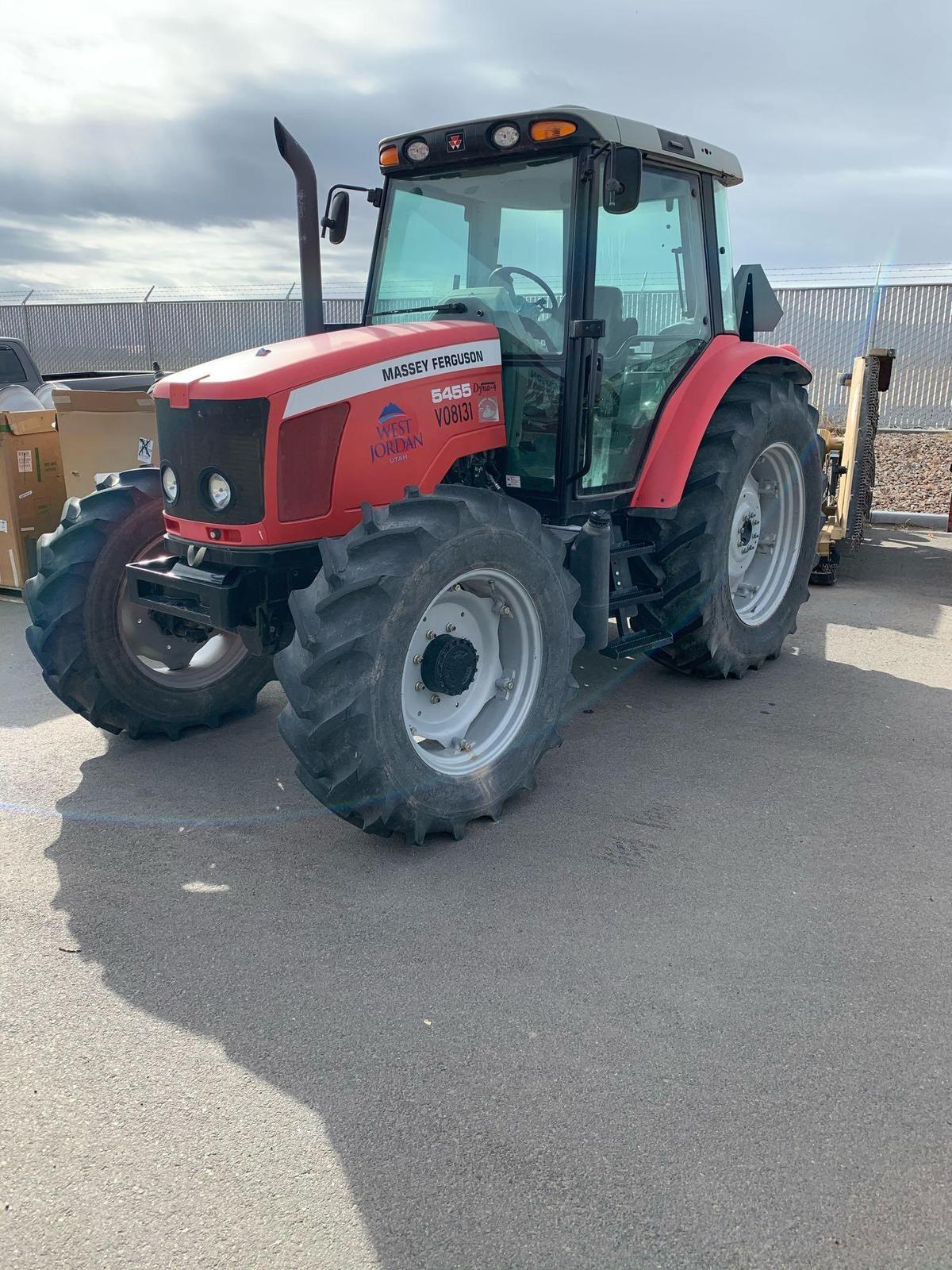 MASSEY FERGUSON 5455 TRACTOR