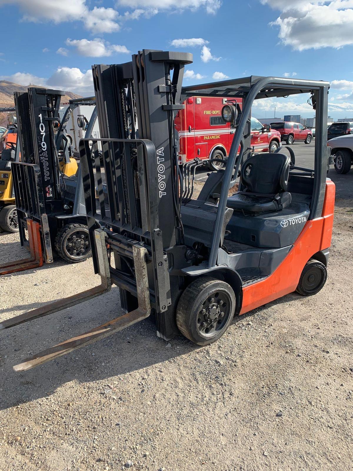 TOYOTA FORKLIFT