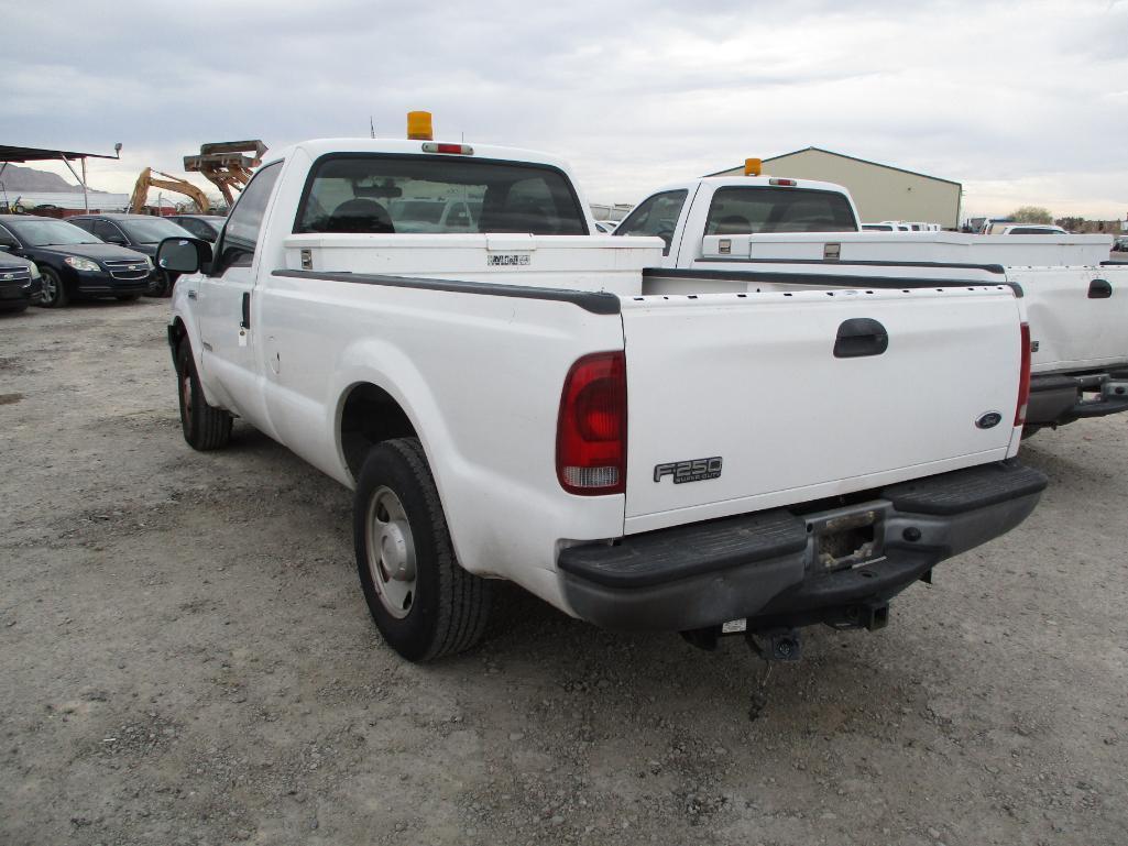 2006 FORD F-250 XL PICKUP