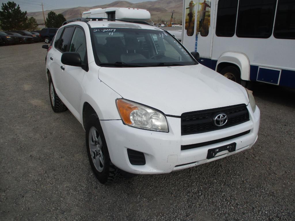 2011 TOYOTA RAV 4