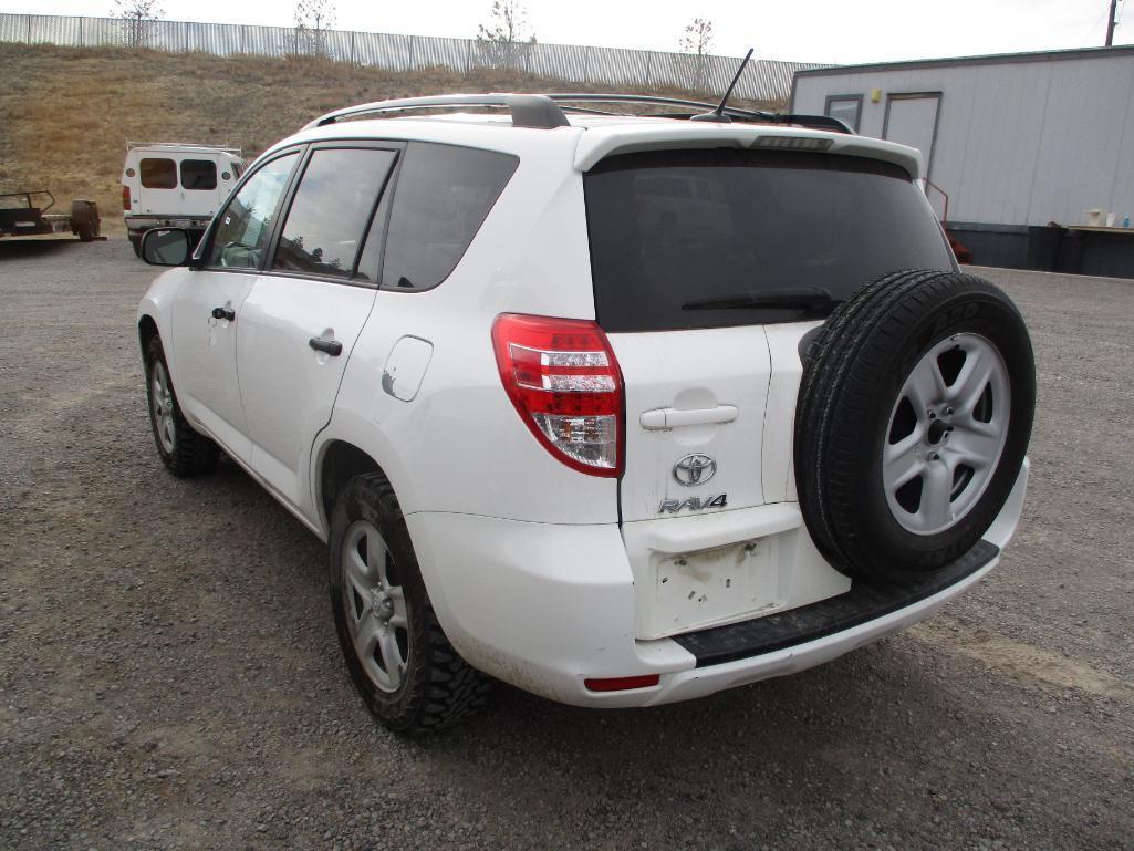 2011 TOYOTA RAV 4