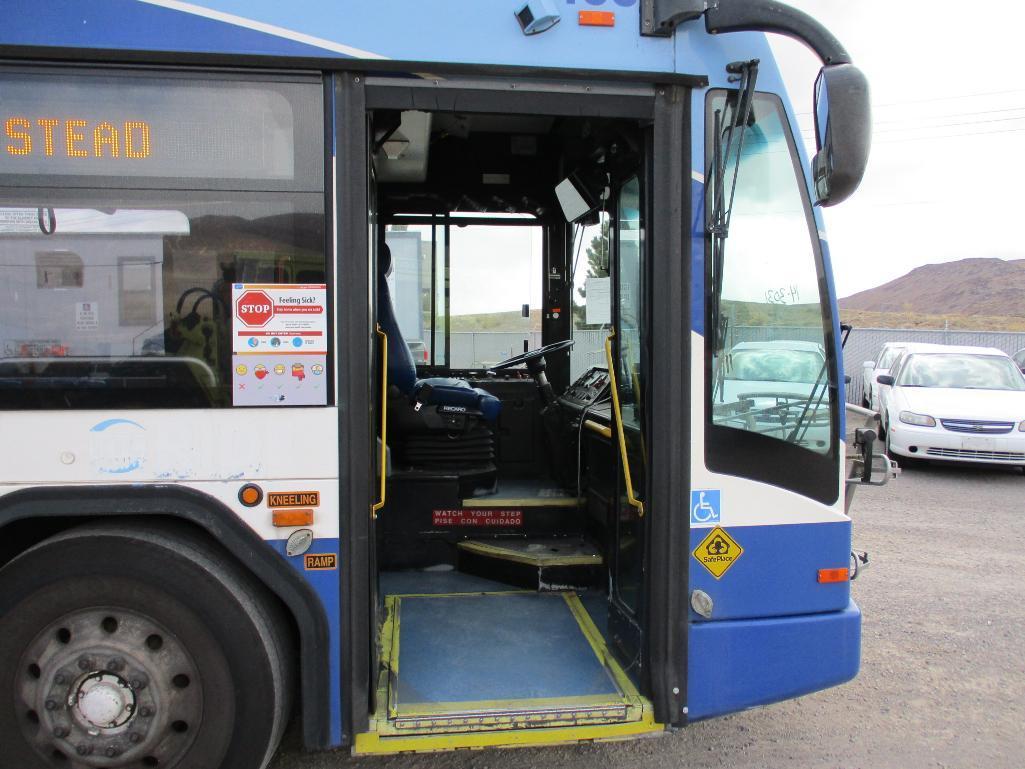 2006 GILLIG G29D102N4 BUS