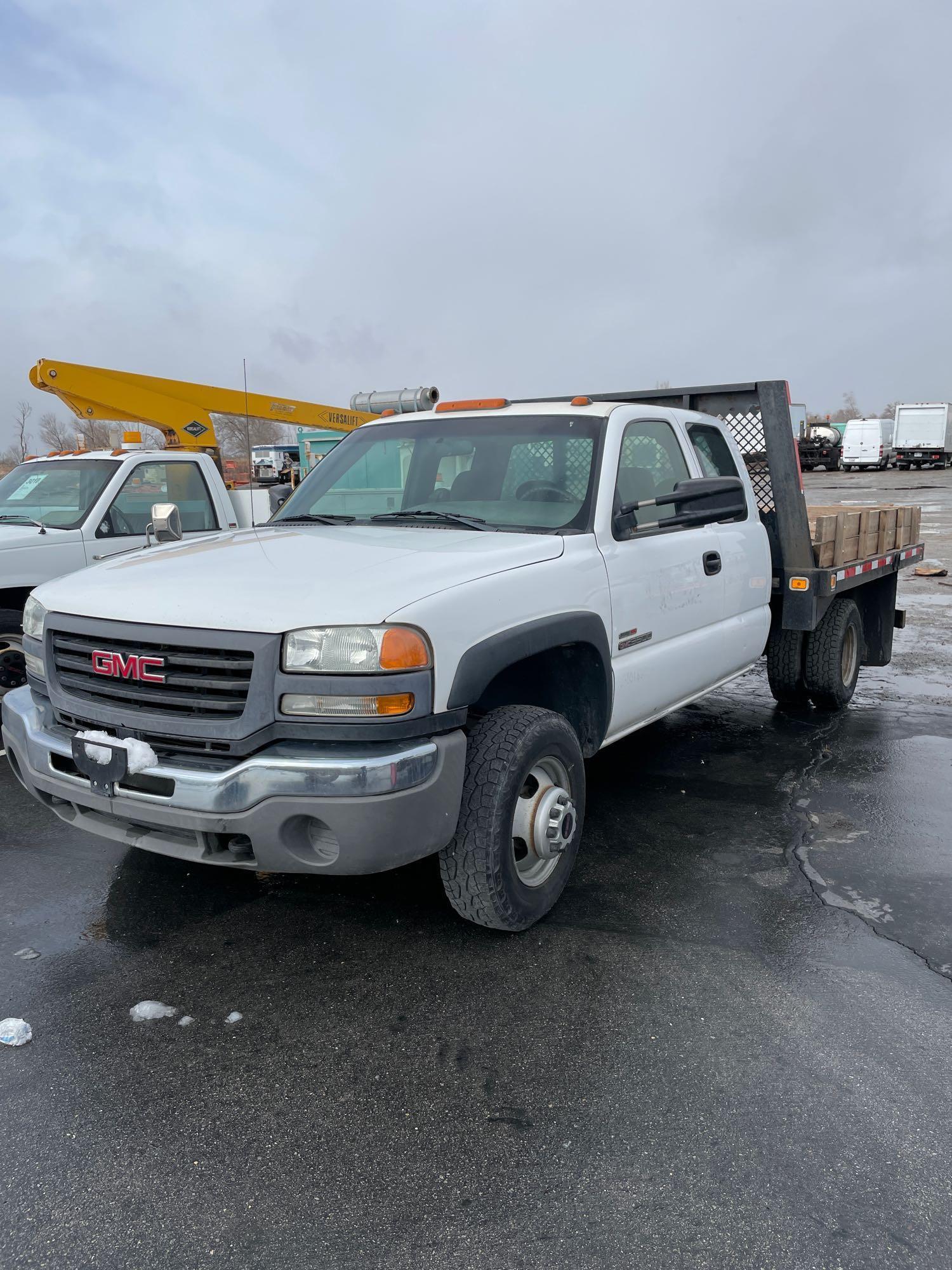 2003 GMC 3500 FLATBED