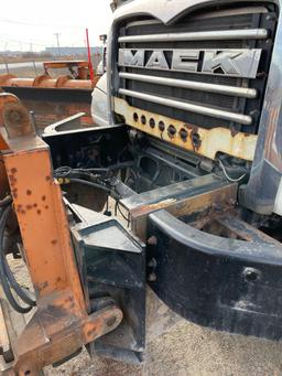 2012 MACK GRANITE DUMP