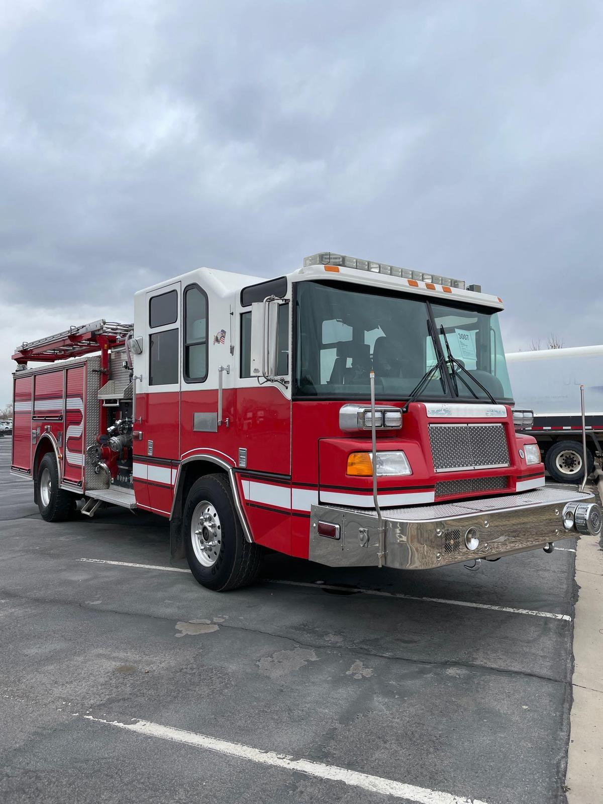 2002 PIERCE FIRE TRUCK