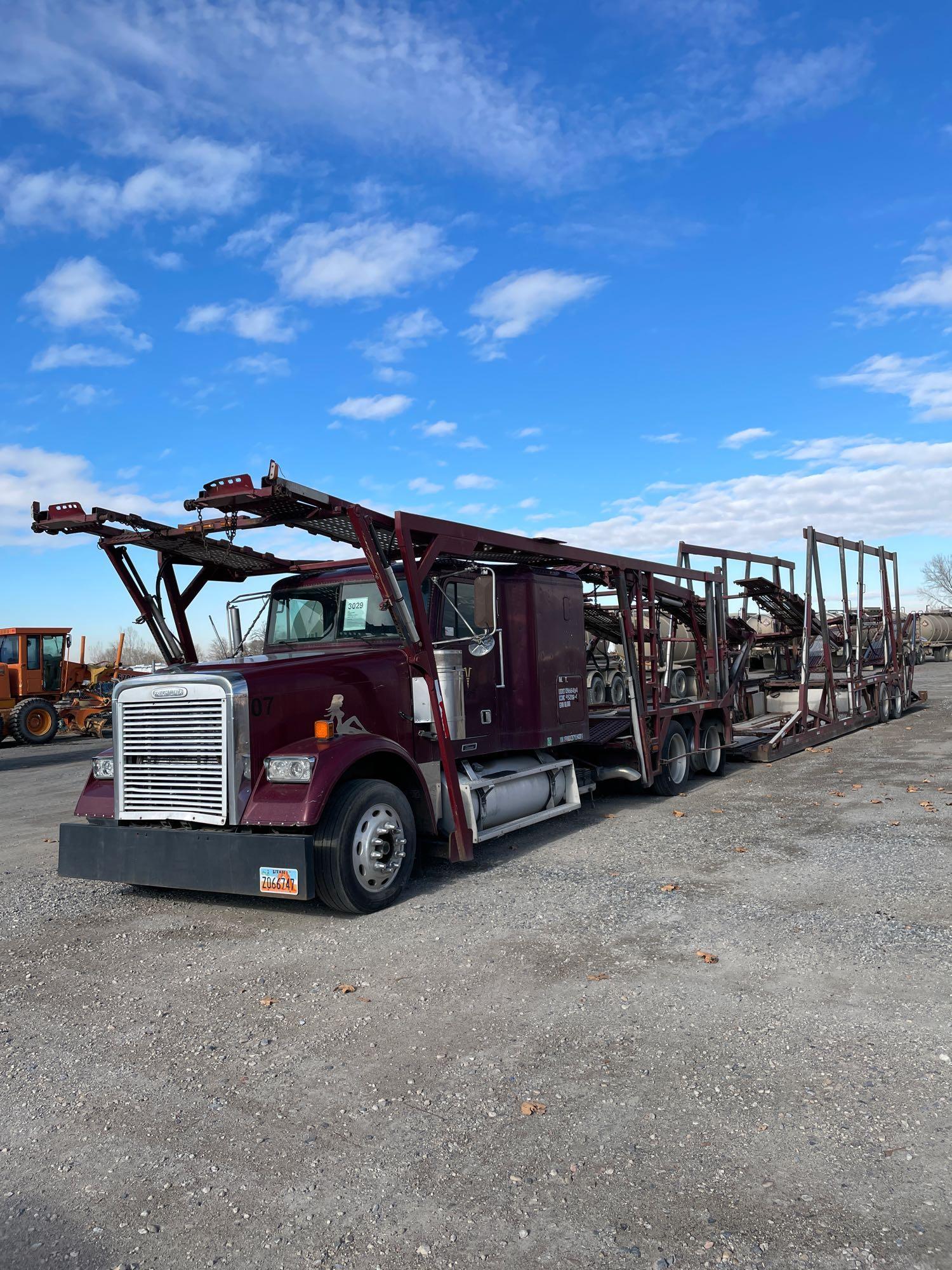 2000 FREIGHTLINER CAR HAULER