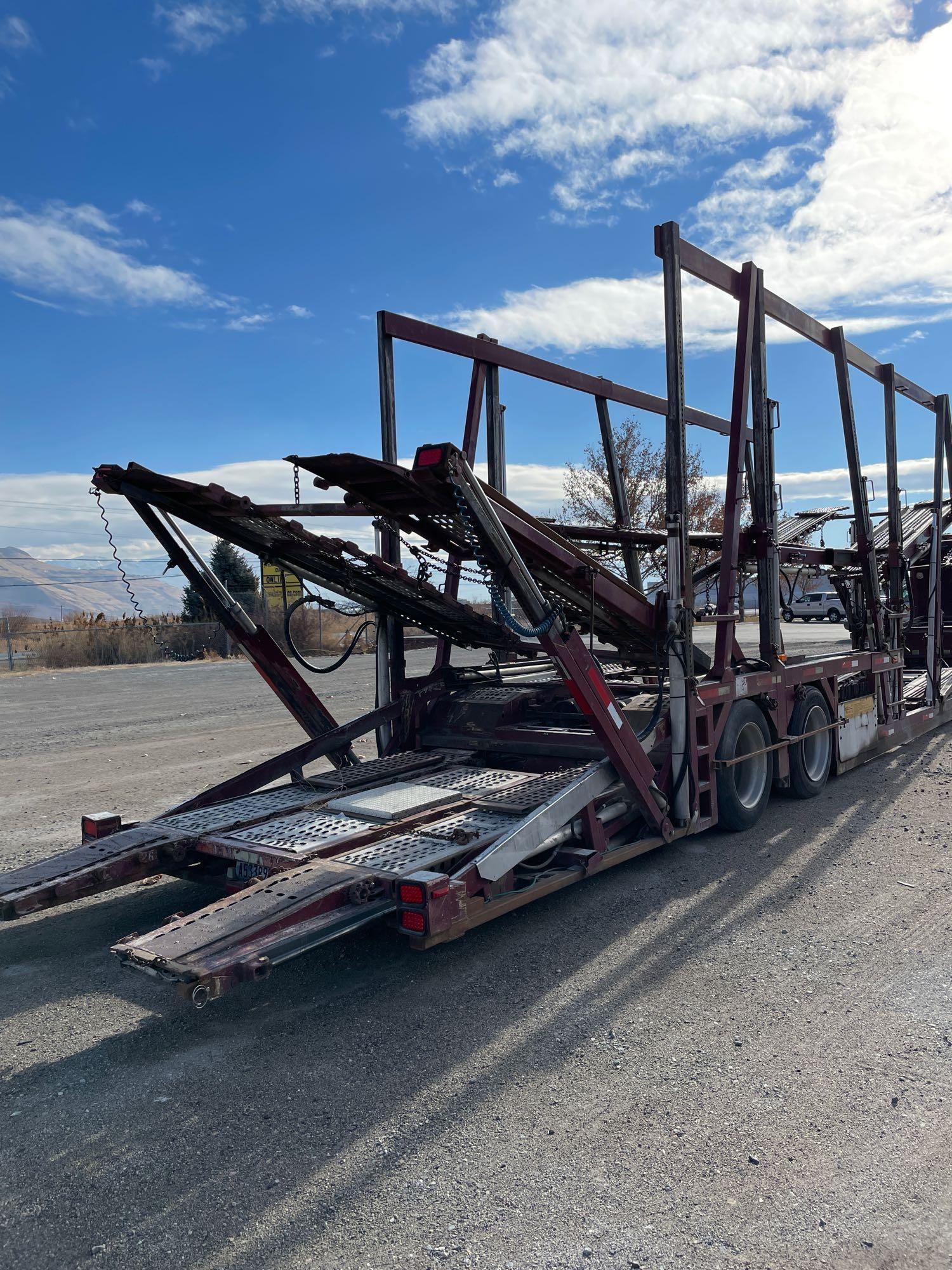 2000 FREIGHTLINER CAR HAULER