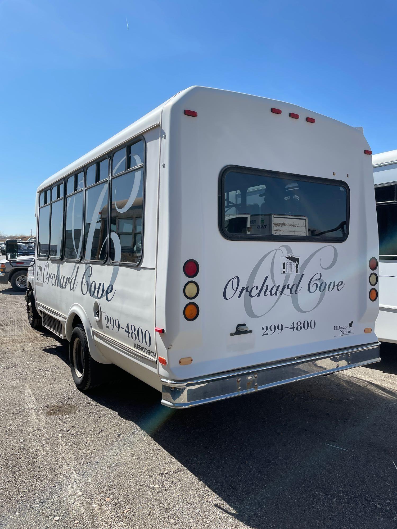 2003 FORD E450 SHUTTLE BS