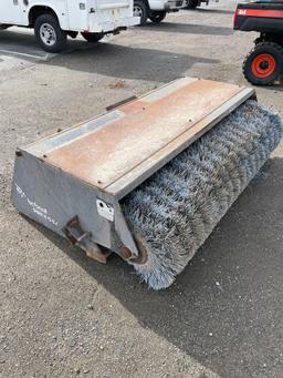 BOBCAT MELROE SWEEPER 72