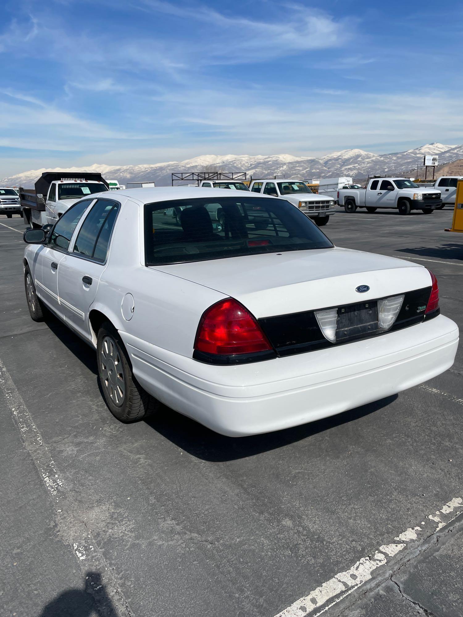 2011 FORD CROWN VIC