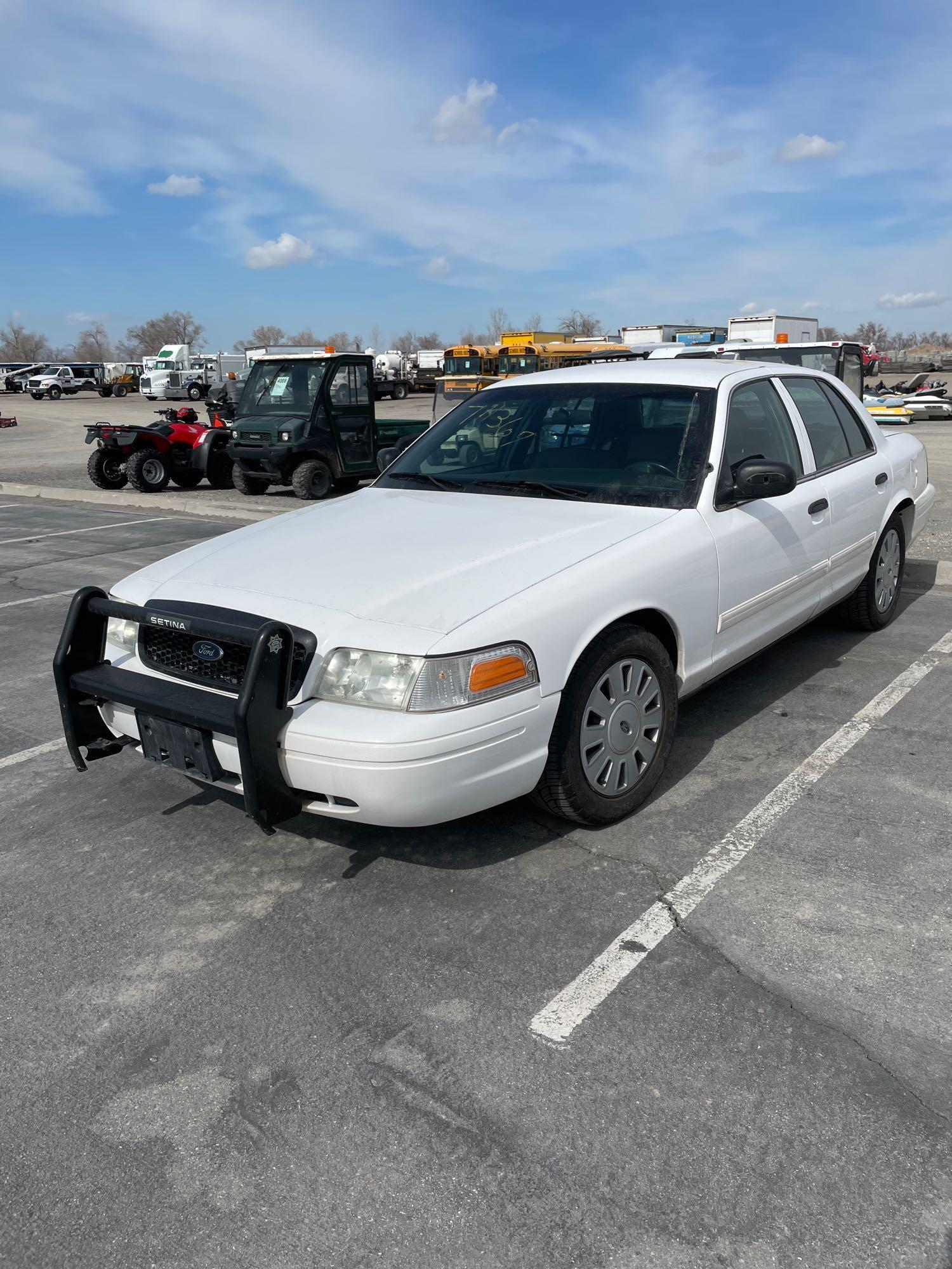 2010 FORD CROWN VIC