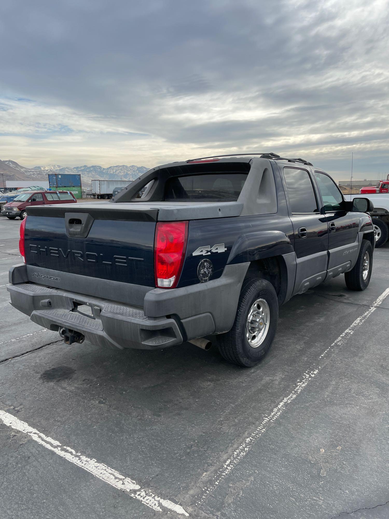 2004 CHEV AVALANCHE 4X4