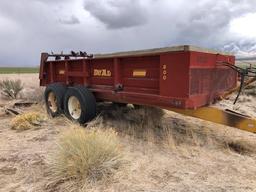 DUAL 800 MANURE SPREADER