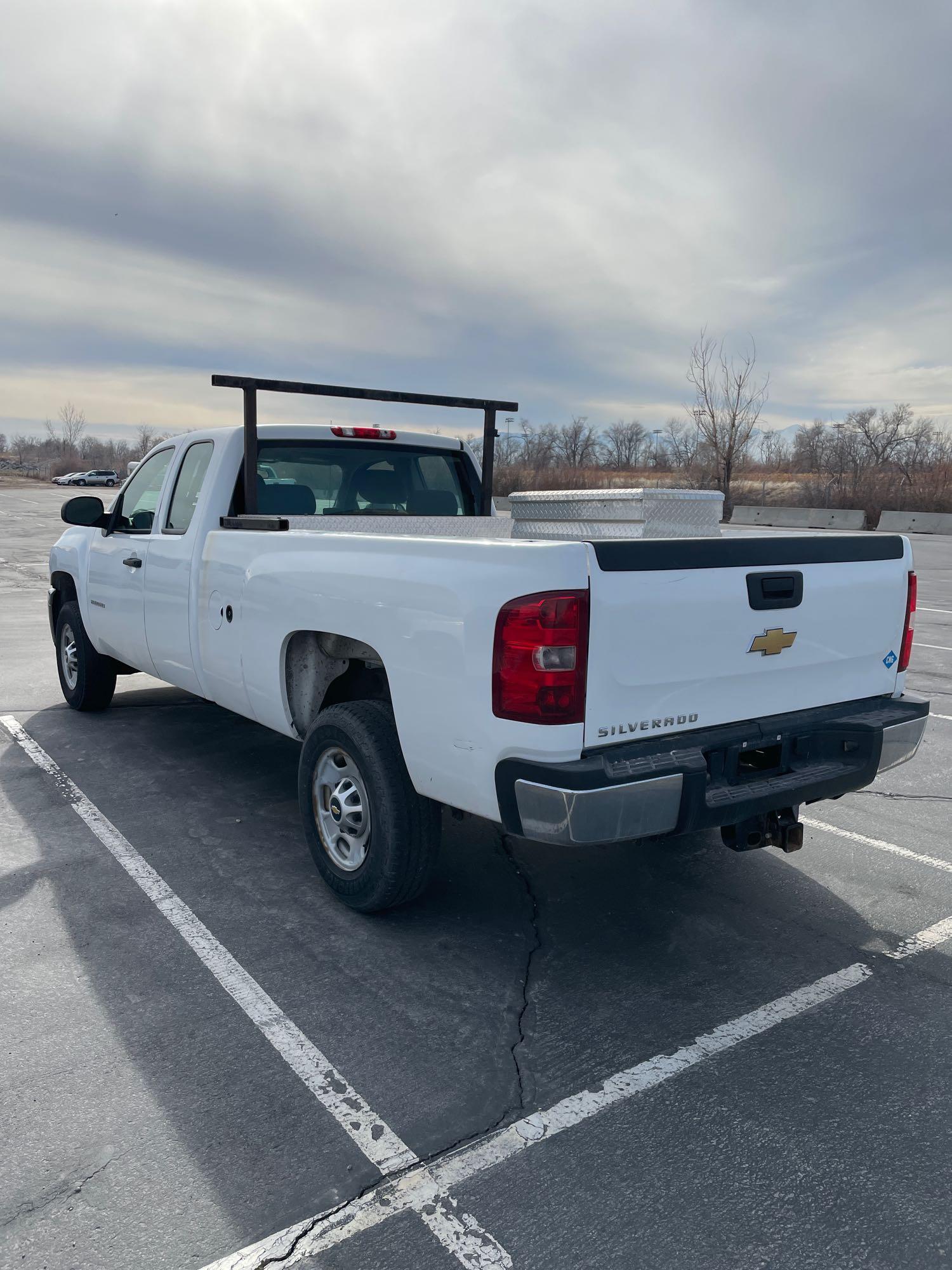 2011 CHEV 2500HD 2WD