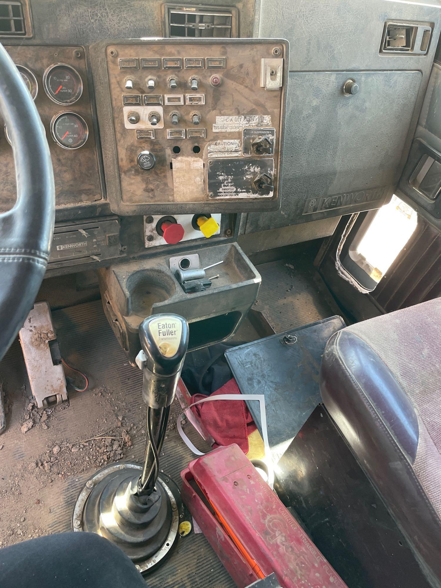 1995 KENWORTH T600 DUMP