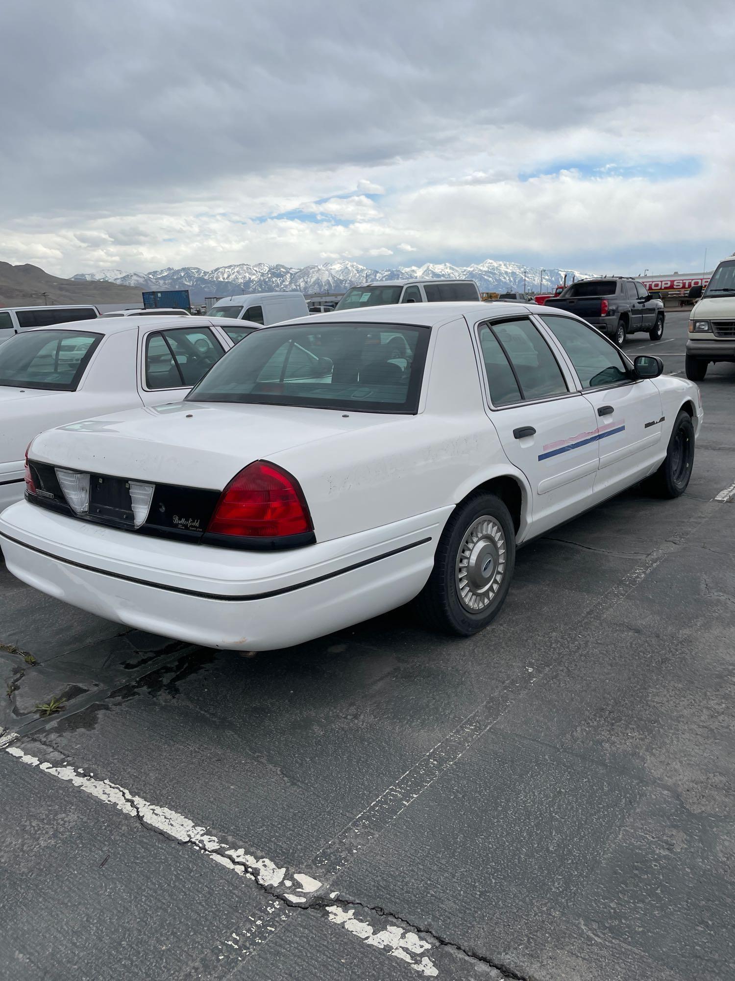 2000 FORD CROWN VIC