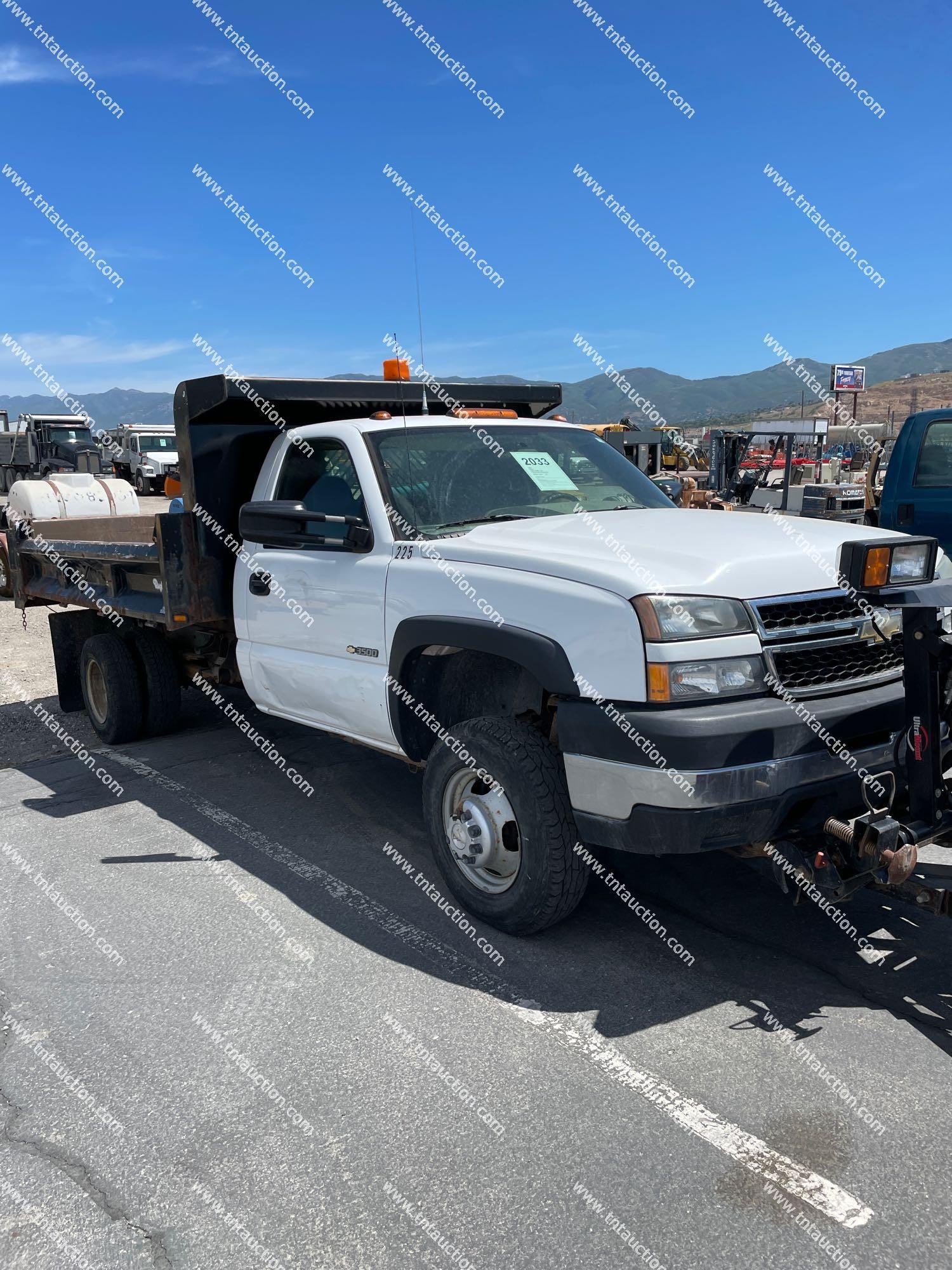 2006 CHEV 3500 DUMP 4X4