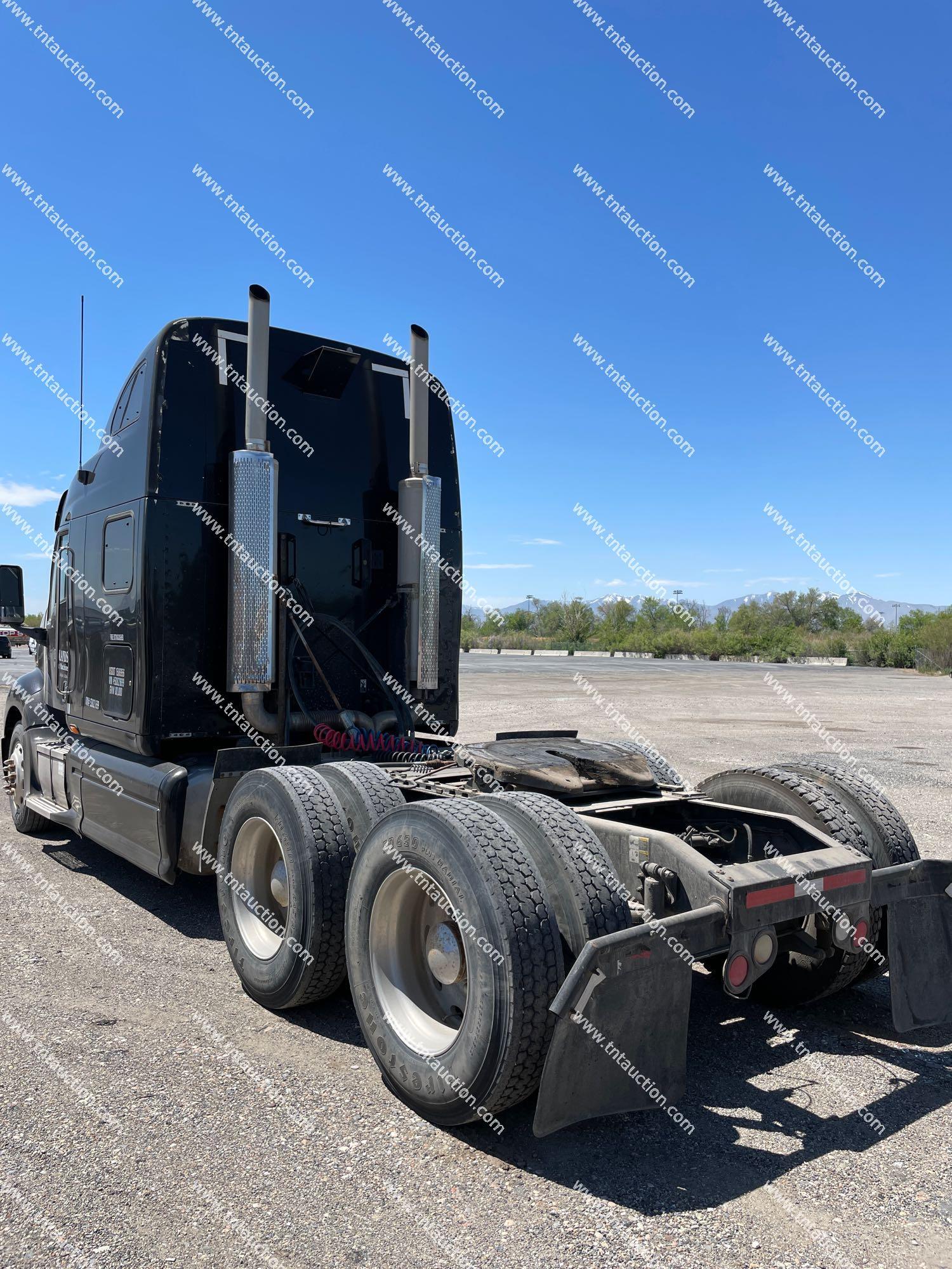 2005 PETERBILT 387