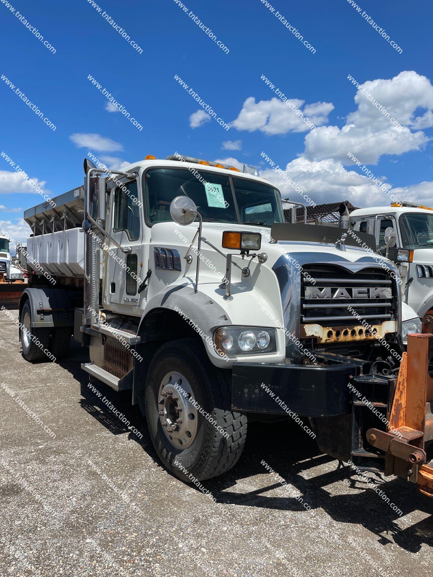 2013 MACK GRANITE HOOK TK