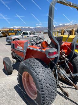 KUBOTA L4200 TRACTOR