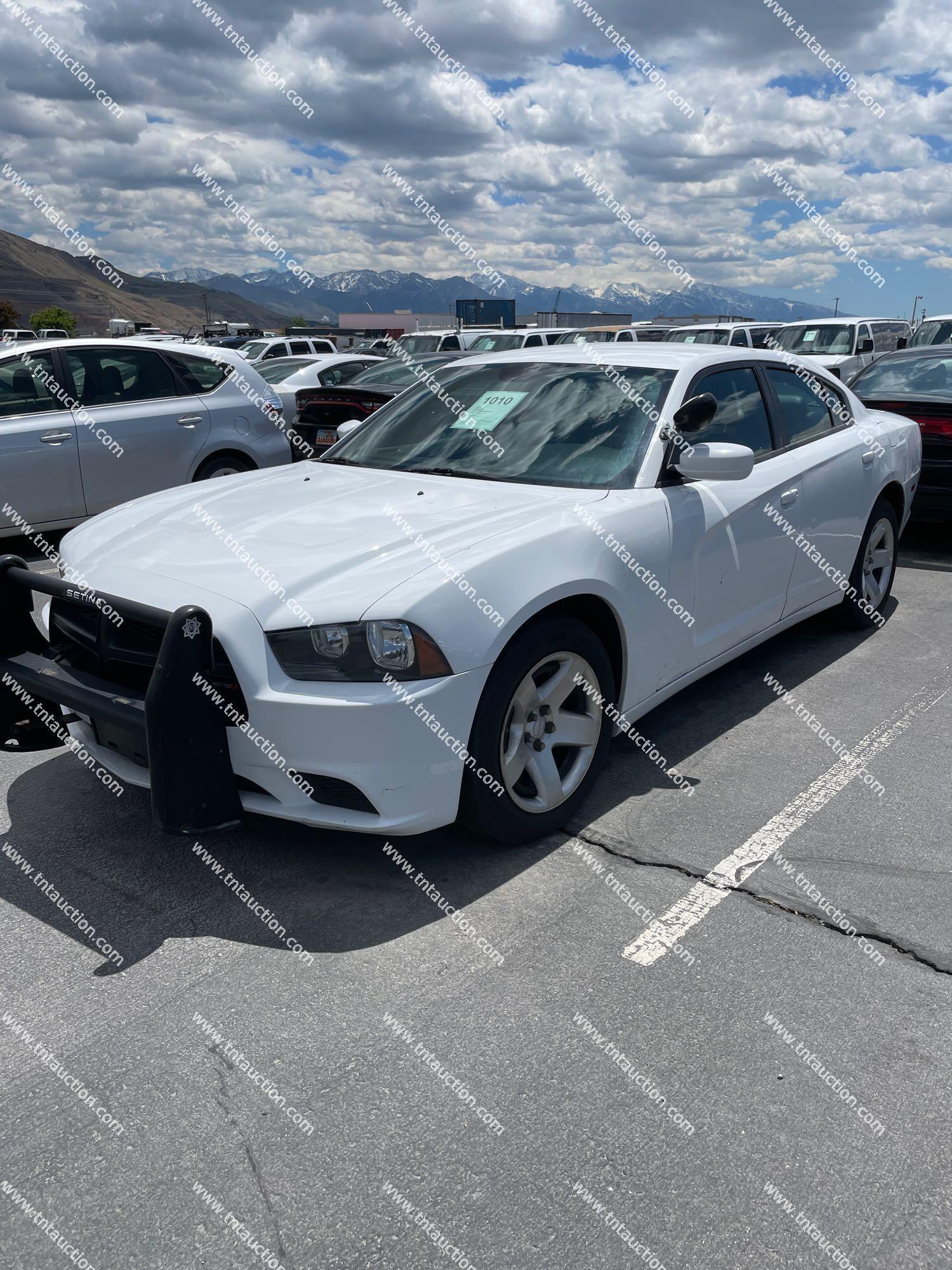 2013 DODGE CHARGER