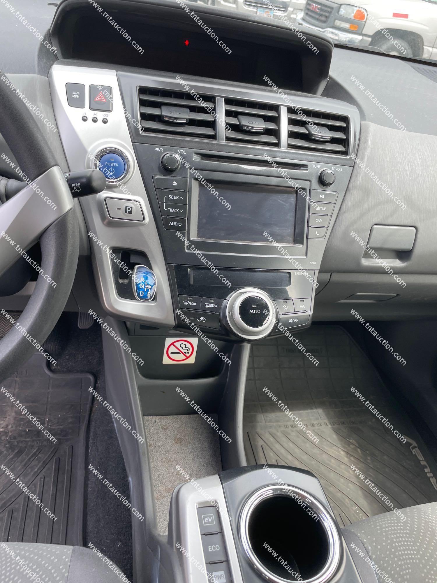 2012 TOYOTA PRIUS V