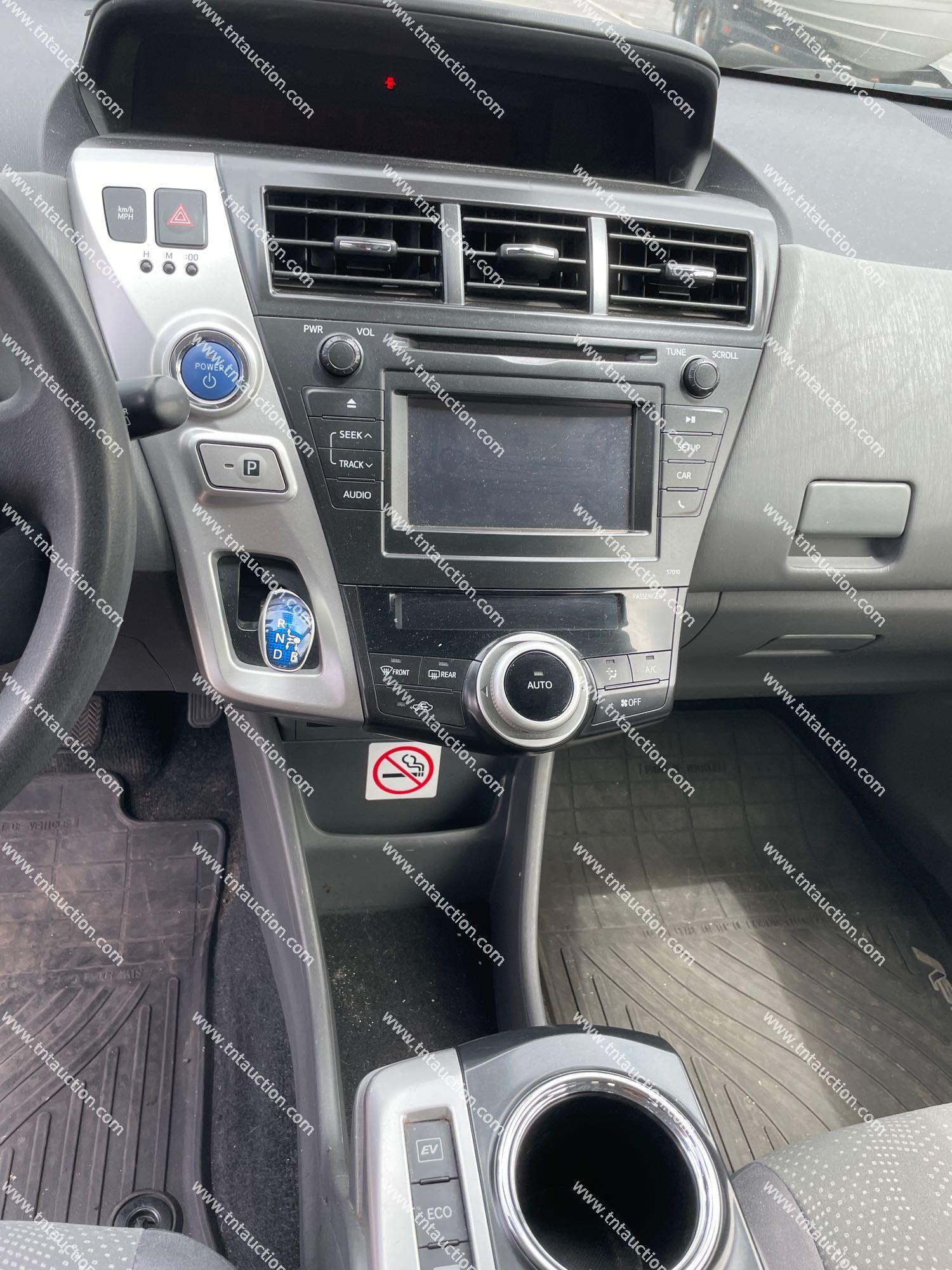 2012 TOYOTA PRIUS V