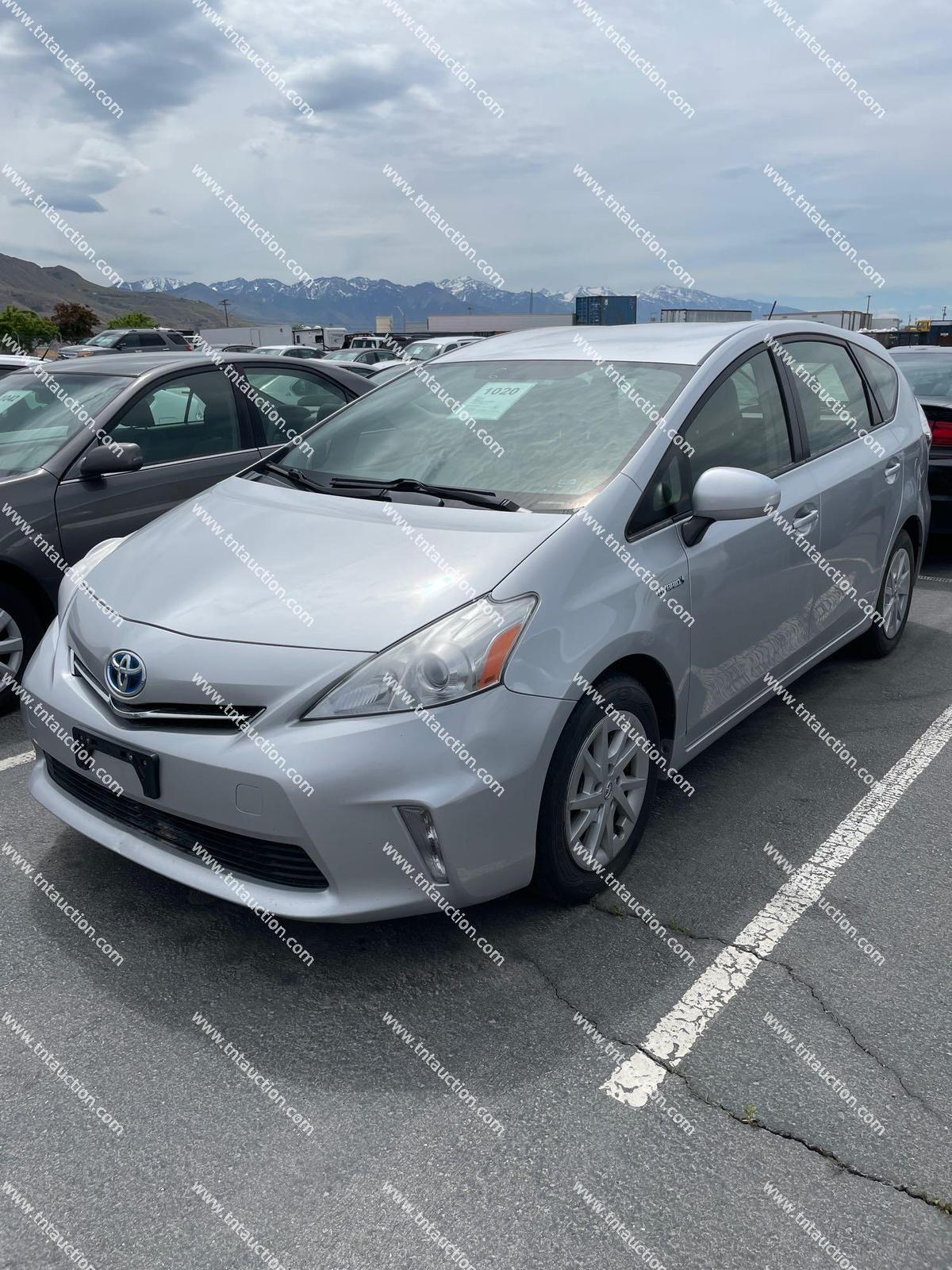 2012 TOYOTA PRIUS V