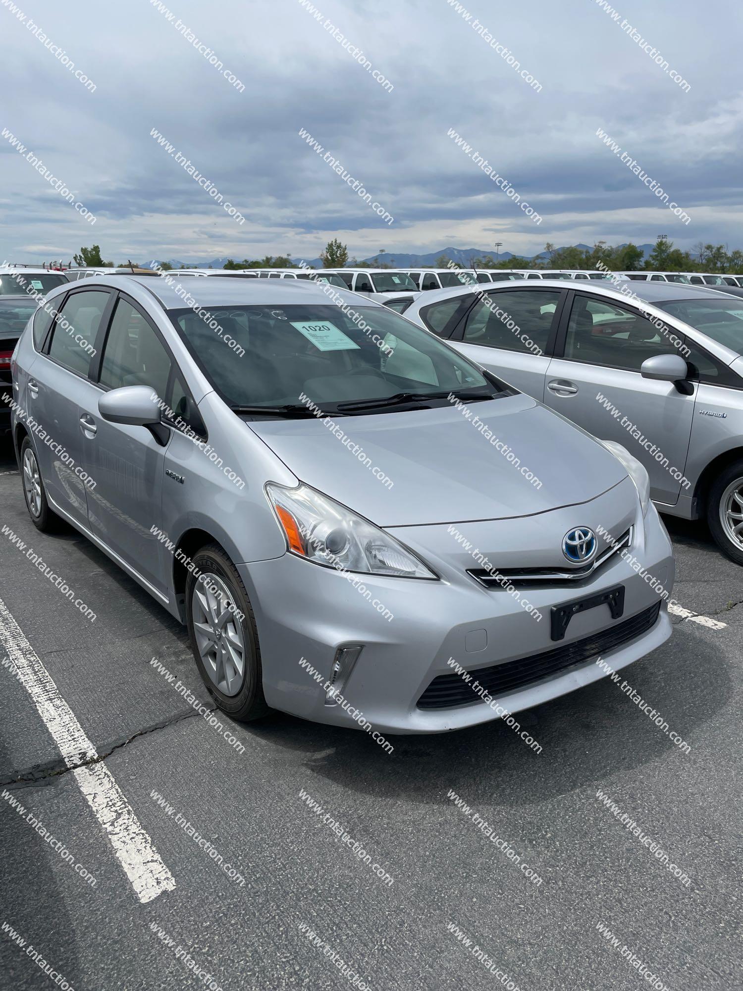 2012 TOYOTA PRIUS V