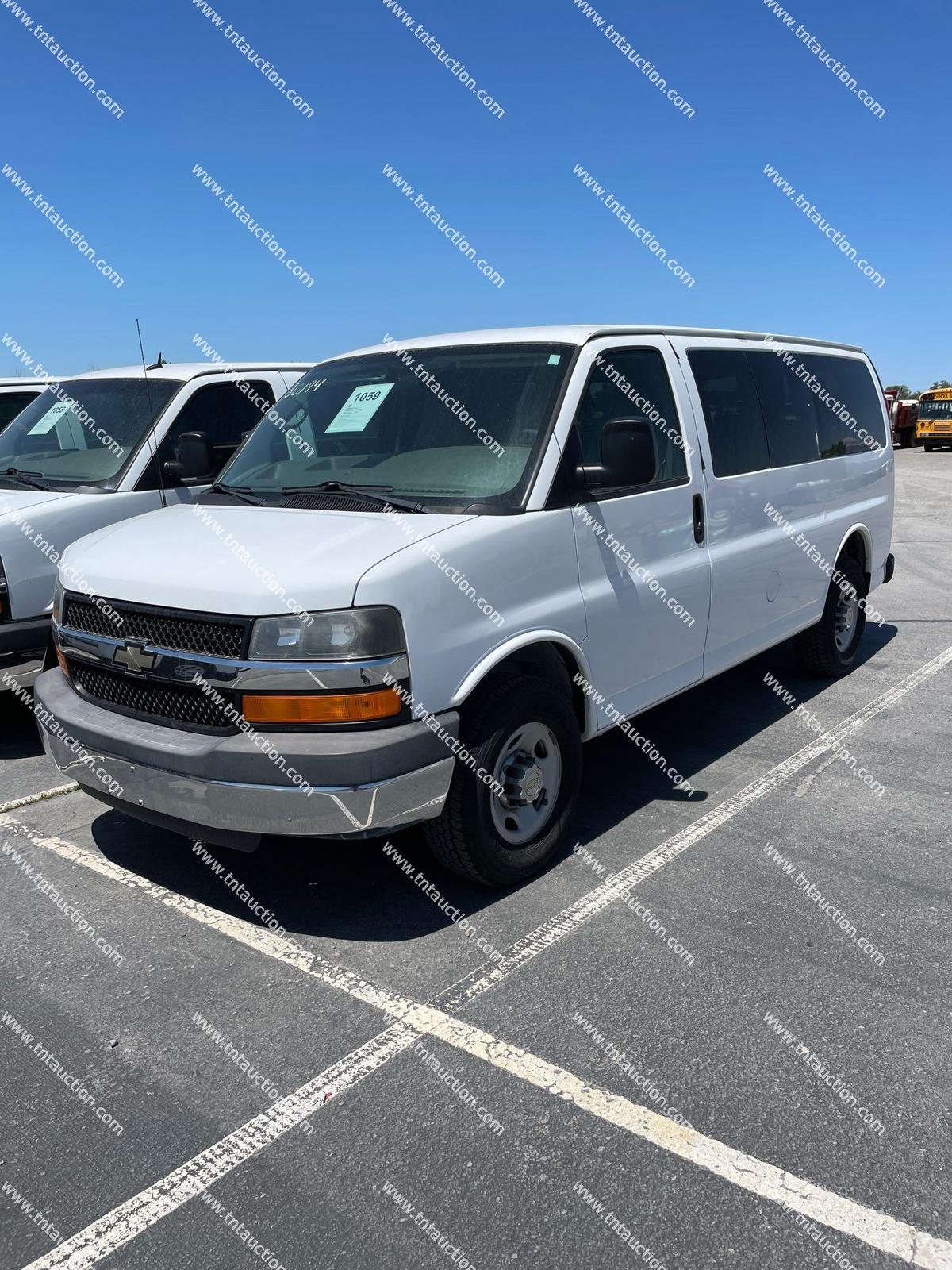 2009 CHEV EXPRESS VAN