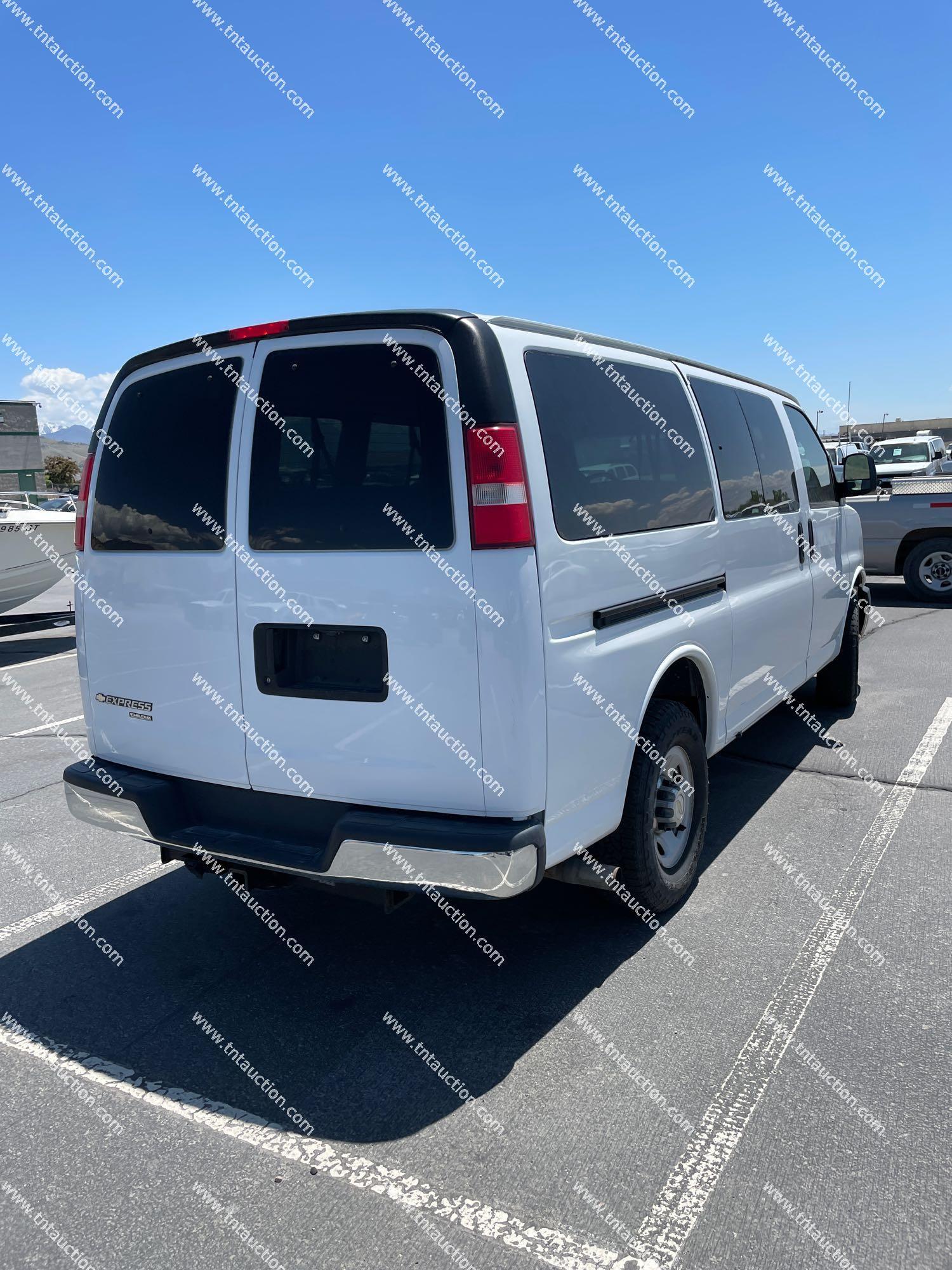 2013 CHEV EXPRESS VAN