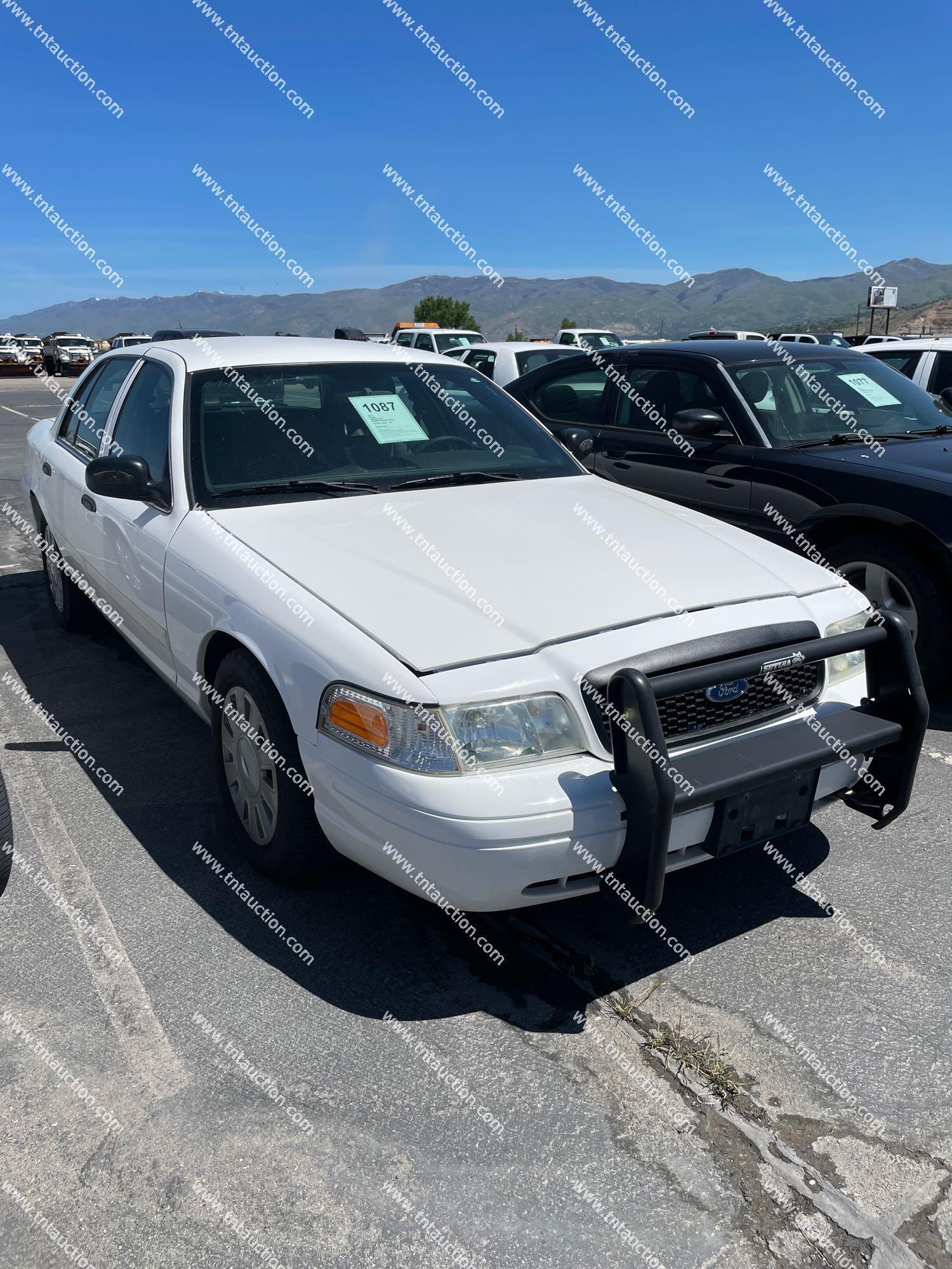 2011 FORD CROWN VIC